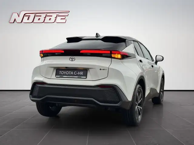 Toyota C-HR view 5