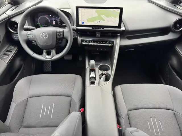 Toyota C-HR view 13