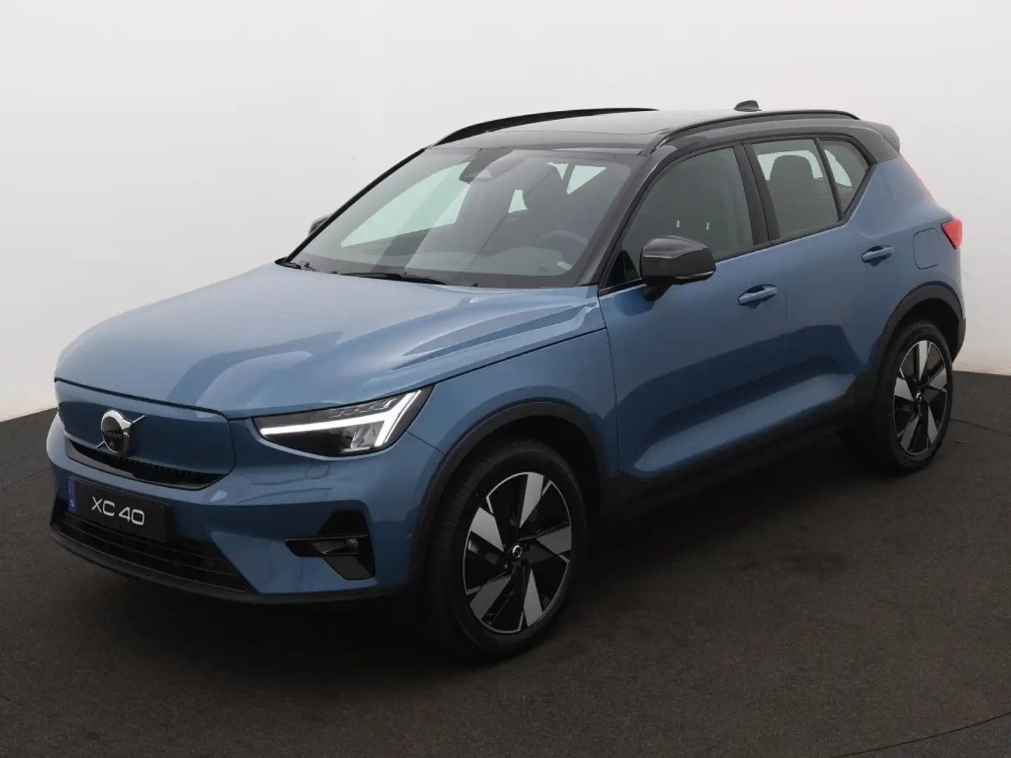 Volvo XC40 Ext. Ultimate 82 kWh | 360 Camera | LED lampen | W Blauw - 2