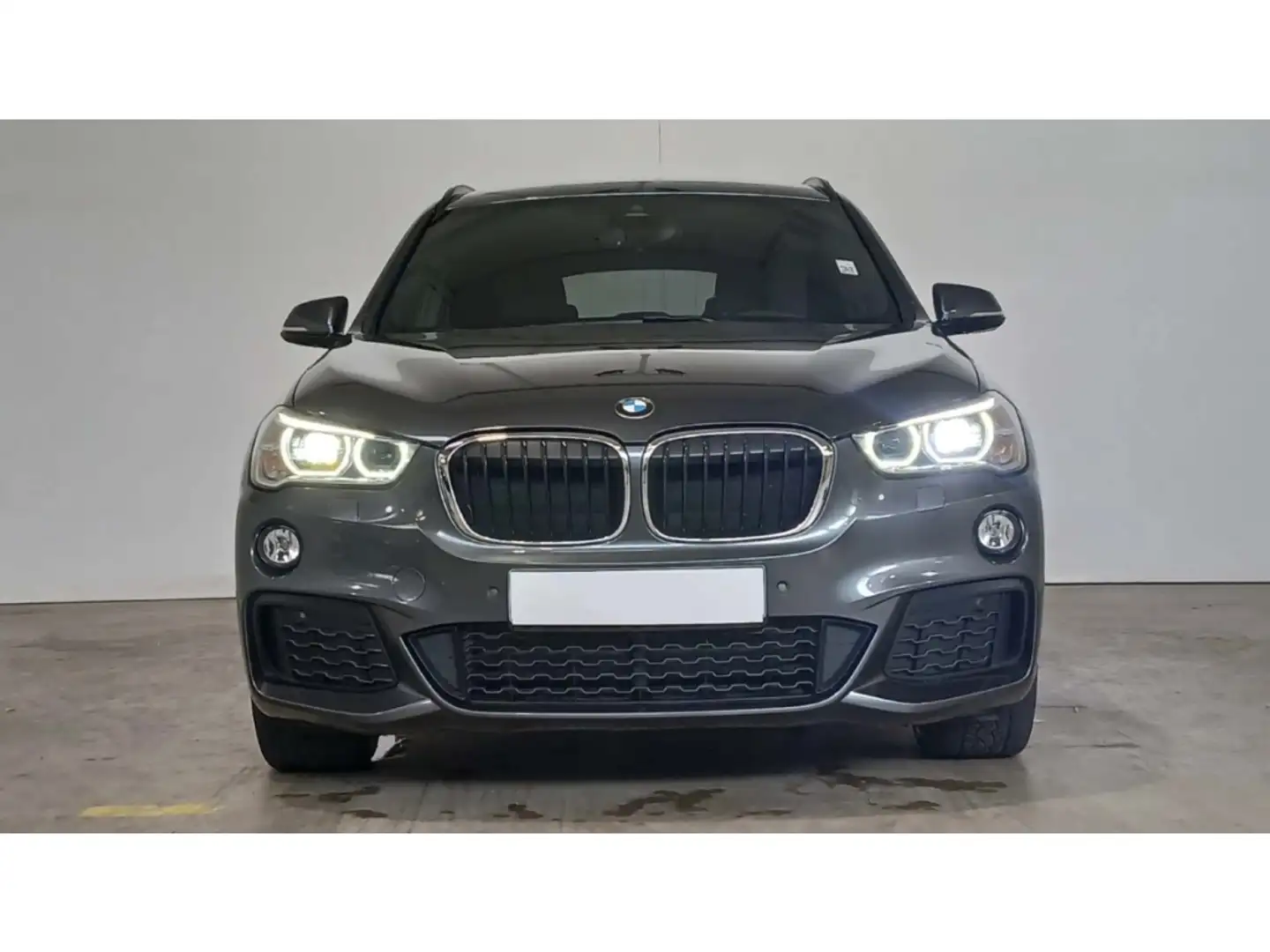 BMW X1 20dXA M-SPORT+NAVI+LED+SHZ+LHZ+MFL+DAB+BT+HIFI Grau - 2