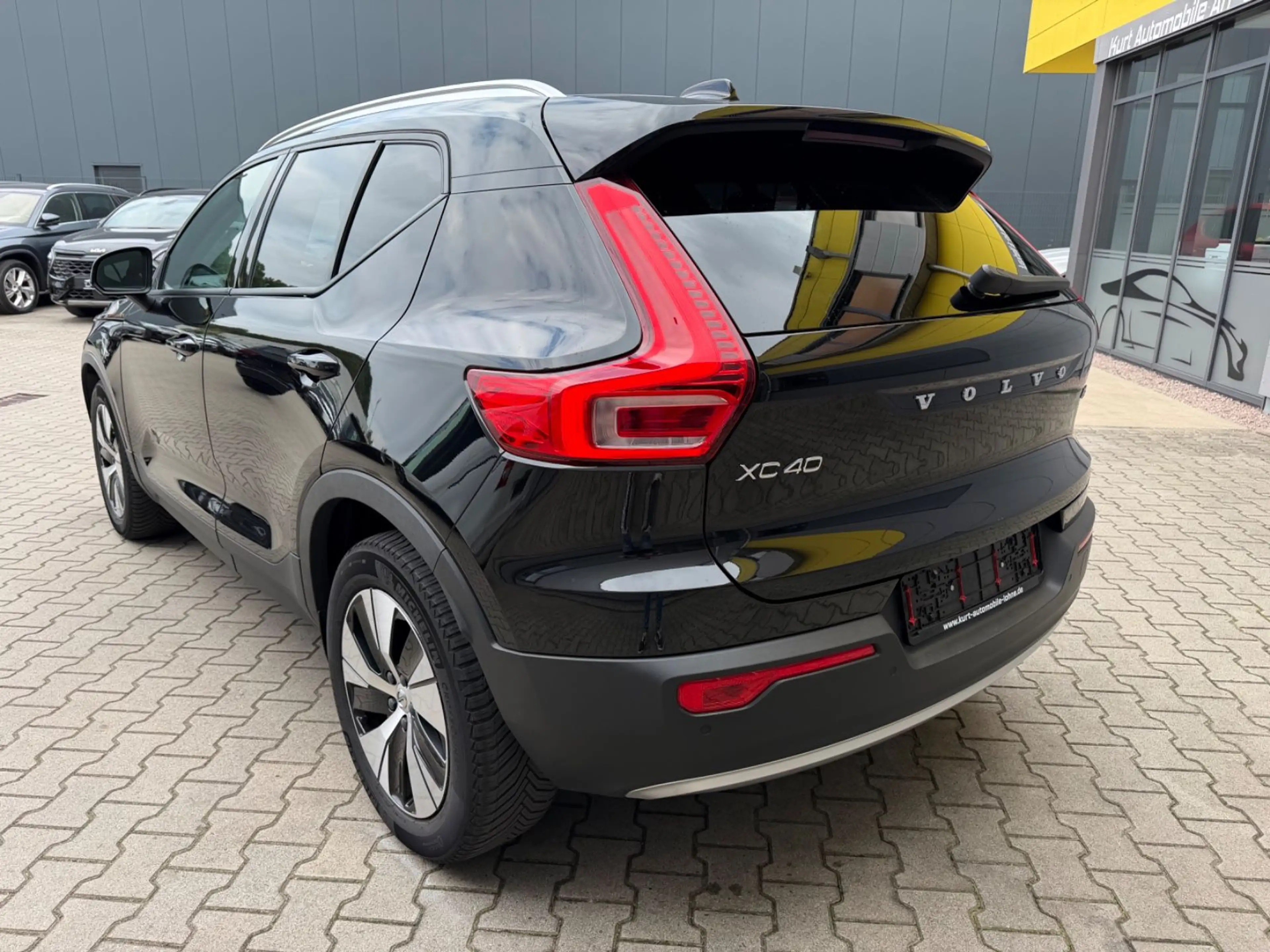 Volvo XC40 Momentum/KAMERA/LED/SHZ/AUTOMATIK/AHK — photo 5