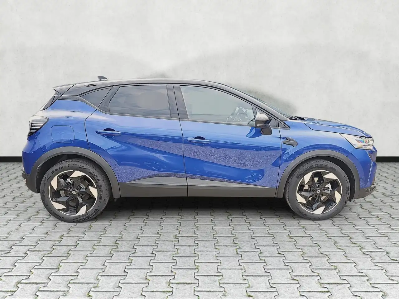 Renault Captur 140 Mild-Hybrid Techno 360Grad Kamera Nav 9