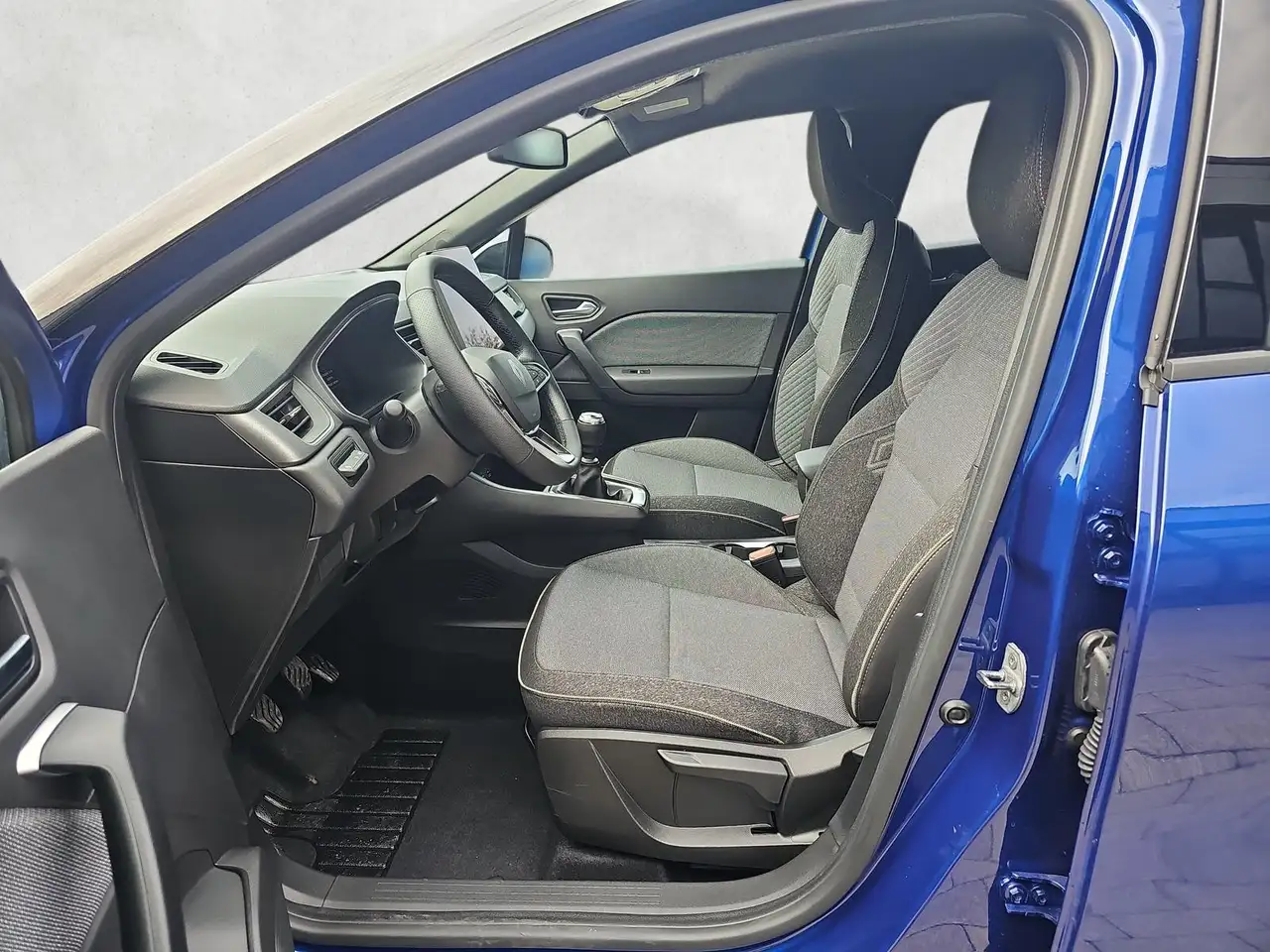Renault Captur 140 Mild-Hybrid Techno 360Grad Kamera Nav 10