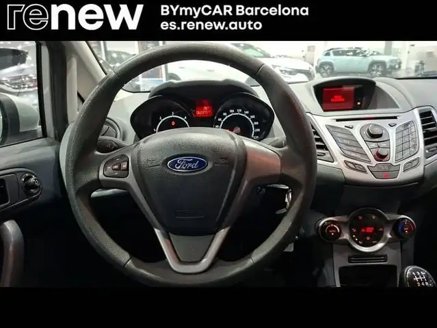 Ford Fiesta view 14