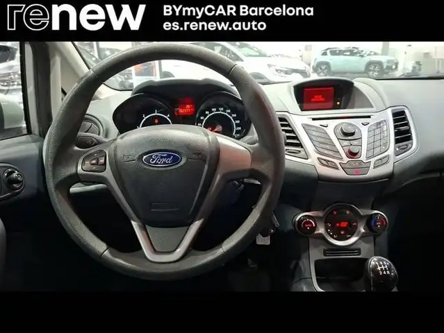 Ford Fiesta view 13