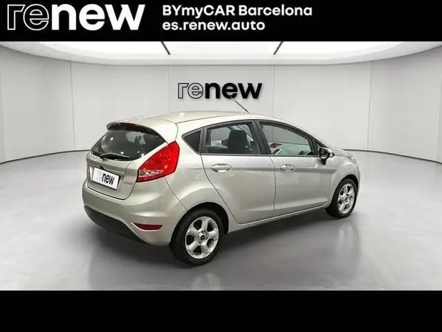 Ford Fiesta view 3
