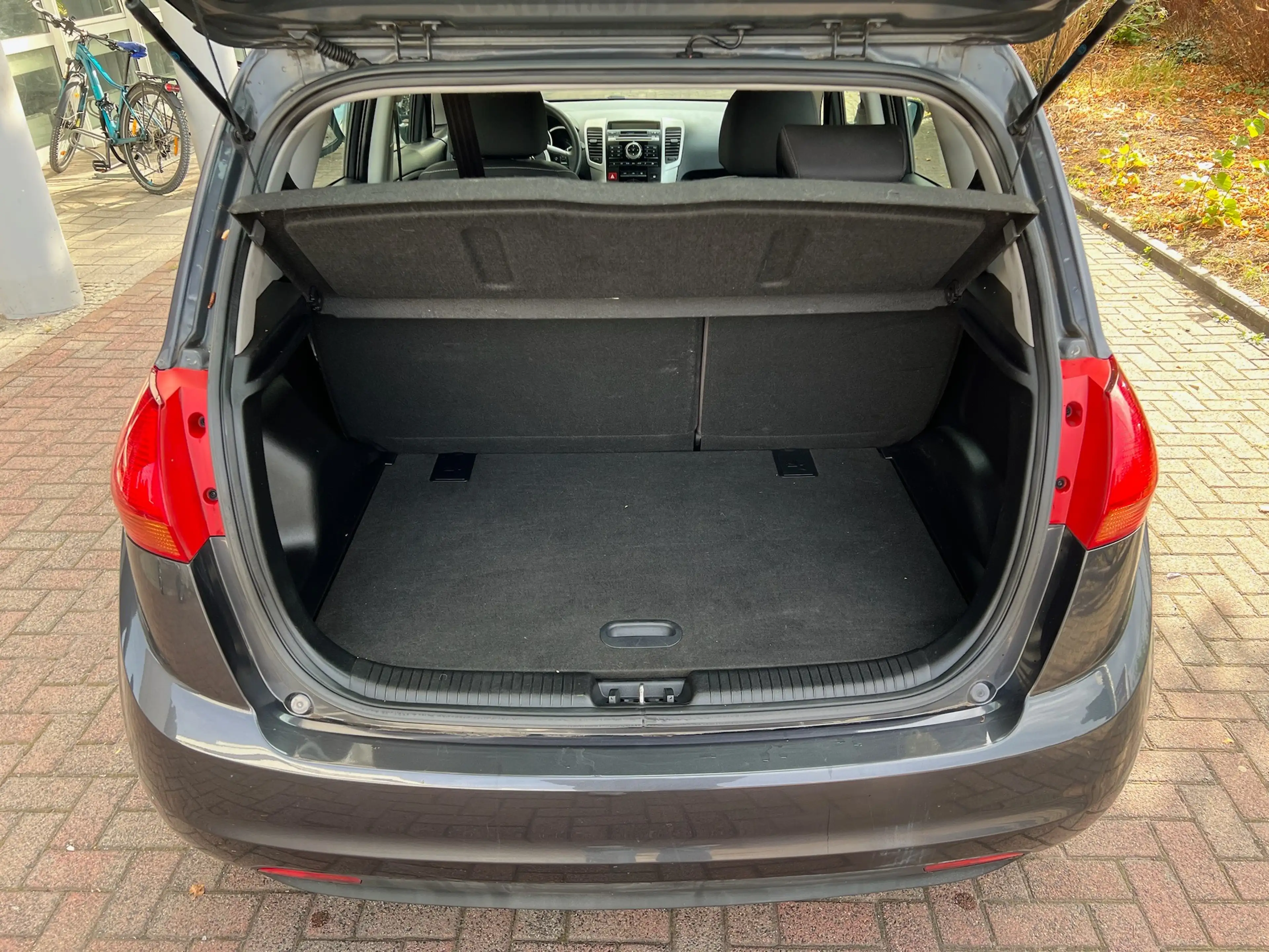 Kia Venga Edition 7/Klima/Tüv-Neu/inkl.Lieferung 50Km/Isofix/ — photo 8