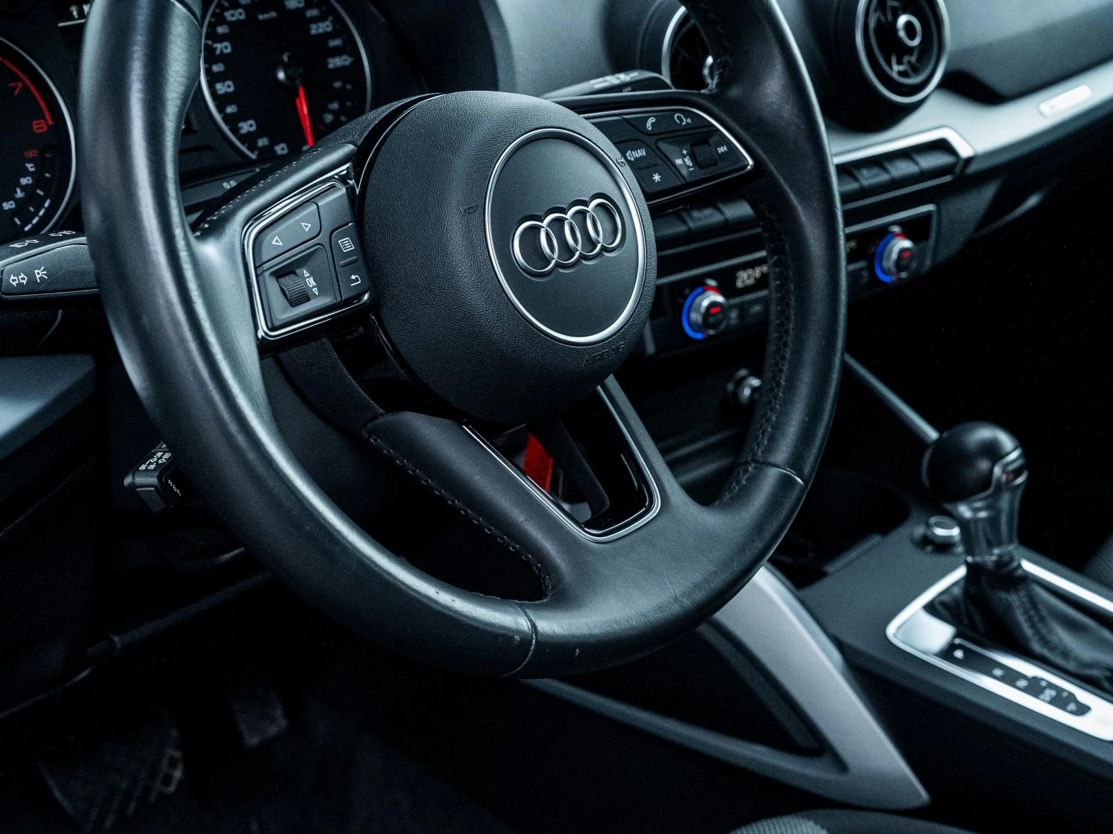 Audi Q2 35 TFSI epic | Trekhaak | Navigatie | Climate Cont — photo 47