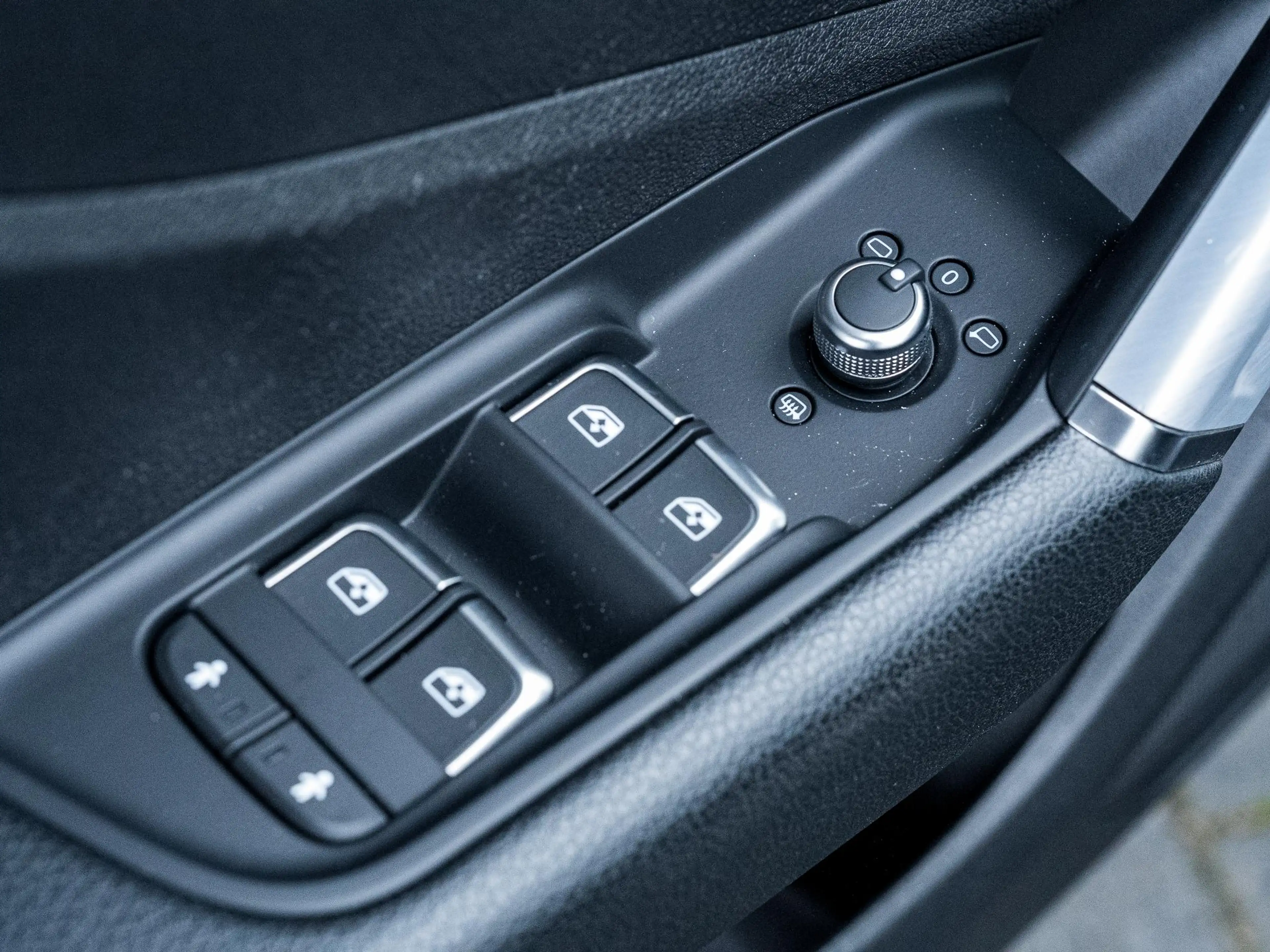 Audi Q2 35 TFSI epic | Trekhaak | Navigatie | Climate Cont — photo 45