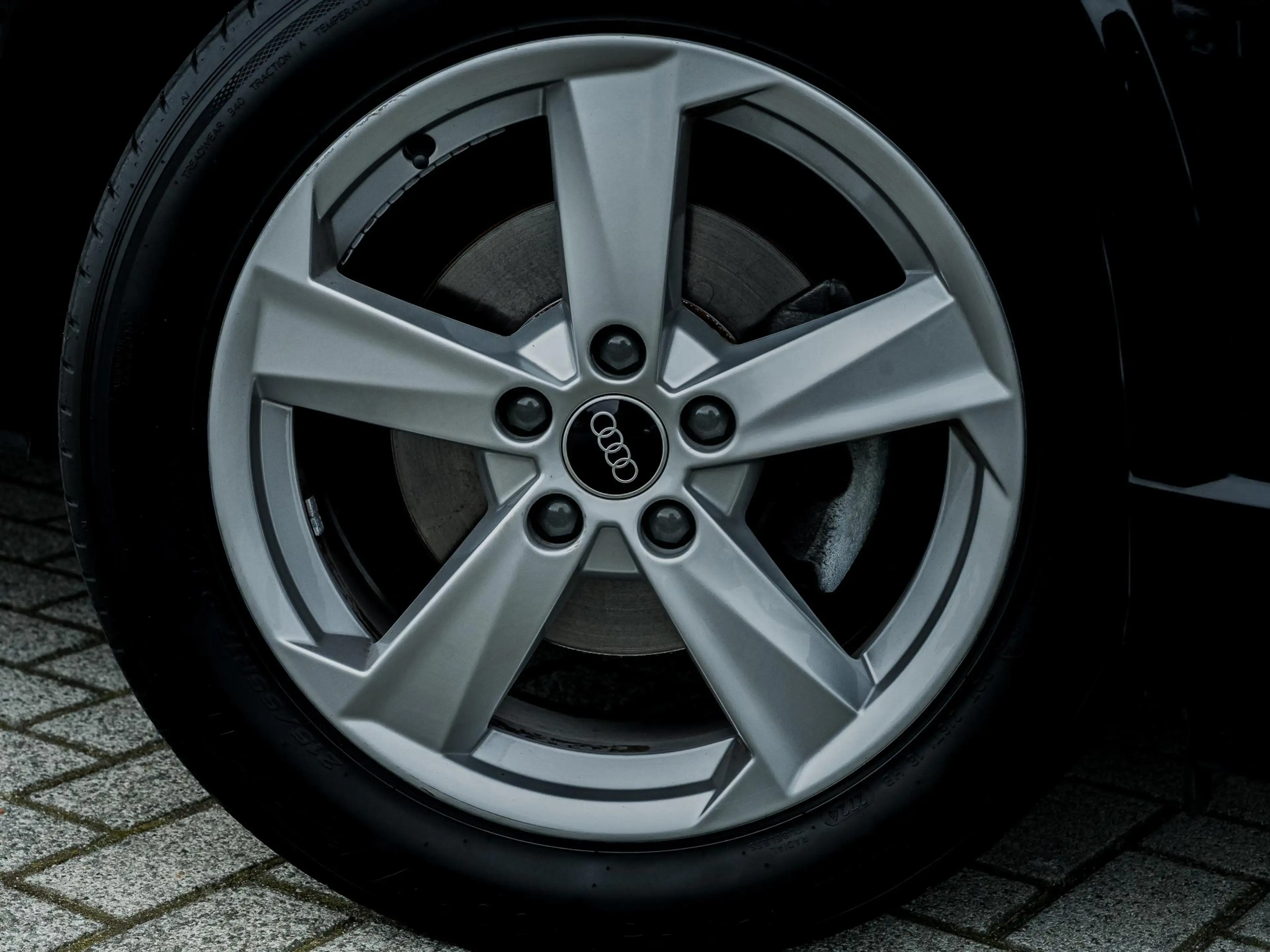 Audi Q2 35 TFSI epic | Trekhaak | Navigatie | Climate Cont — photo 31