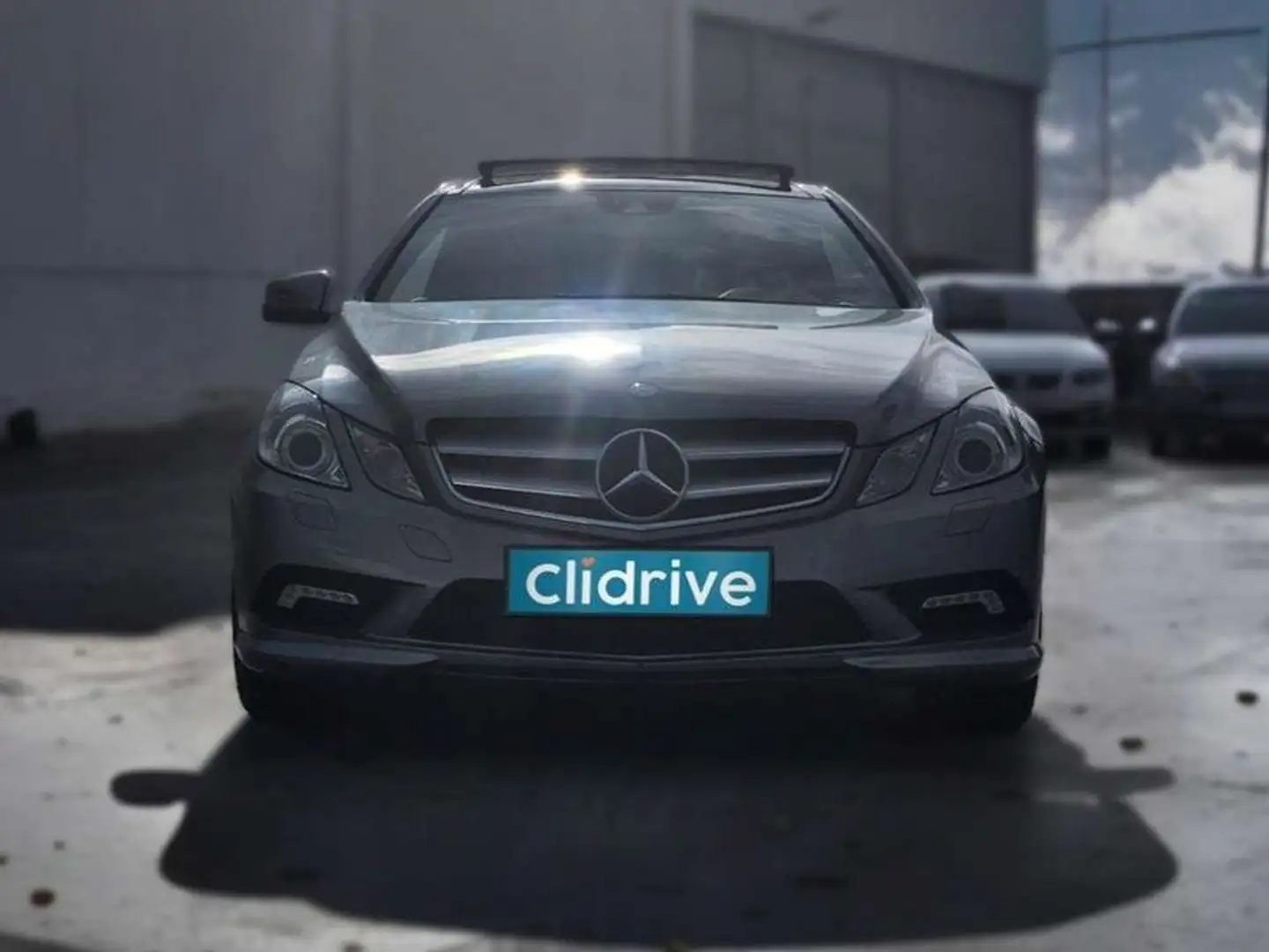 Mercedes-Benz E 350 Coupé CDI Blue Efficiency Avantg. Gris - 2