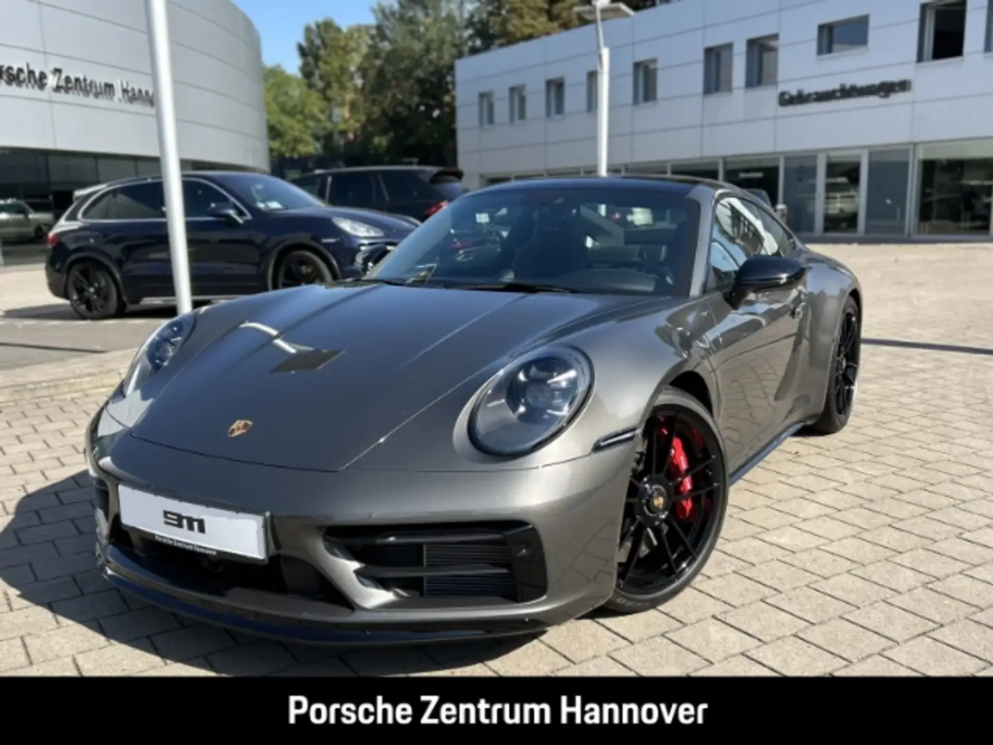 Porsche 992 (911) Carrera 4 GTS Gris - 1