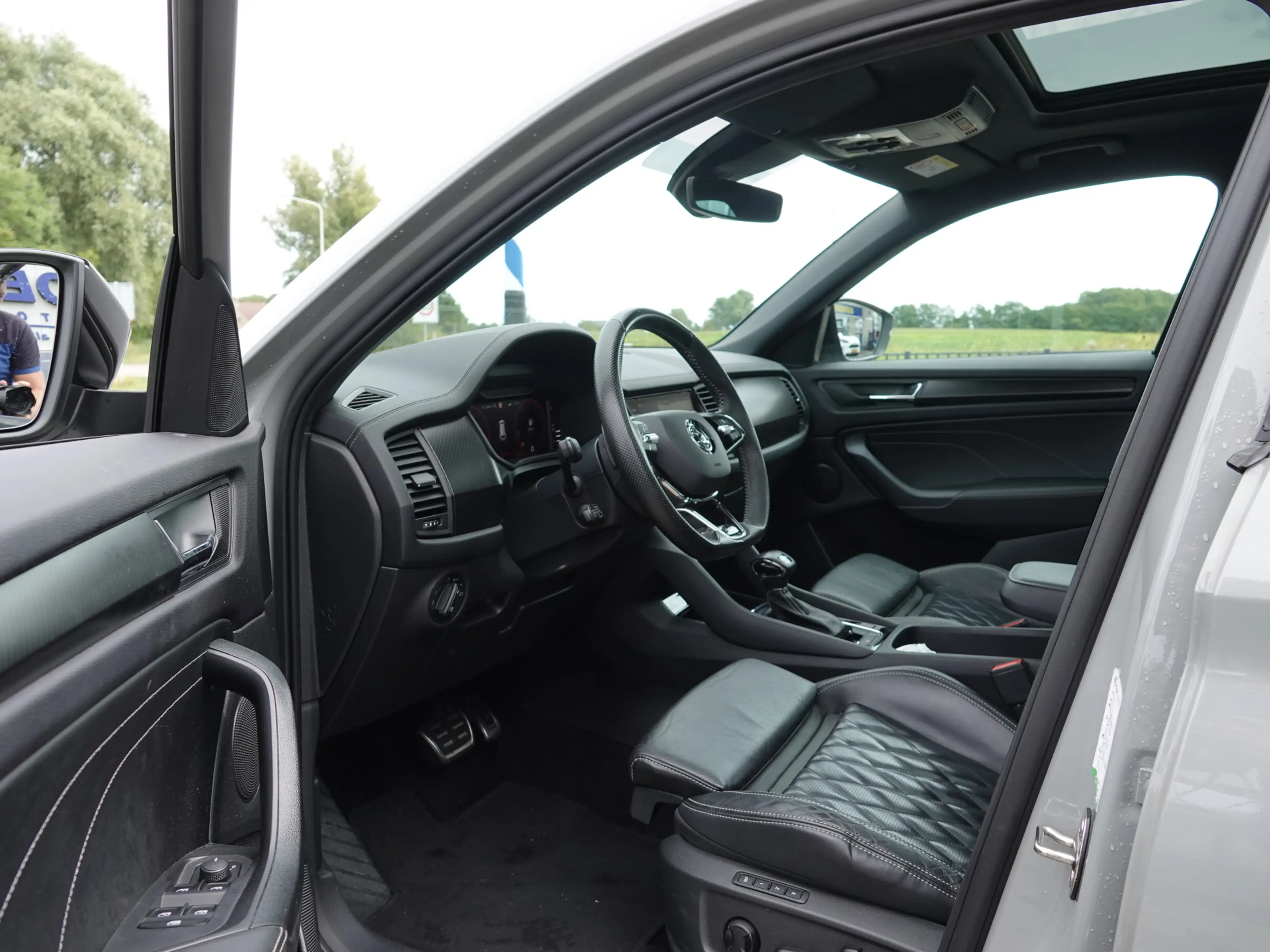 Skoda Kodiaq 1.5 TSI 150PK AUTOMAAT Sportline VOL LEER | PANO | — photo 4