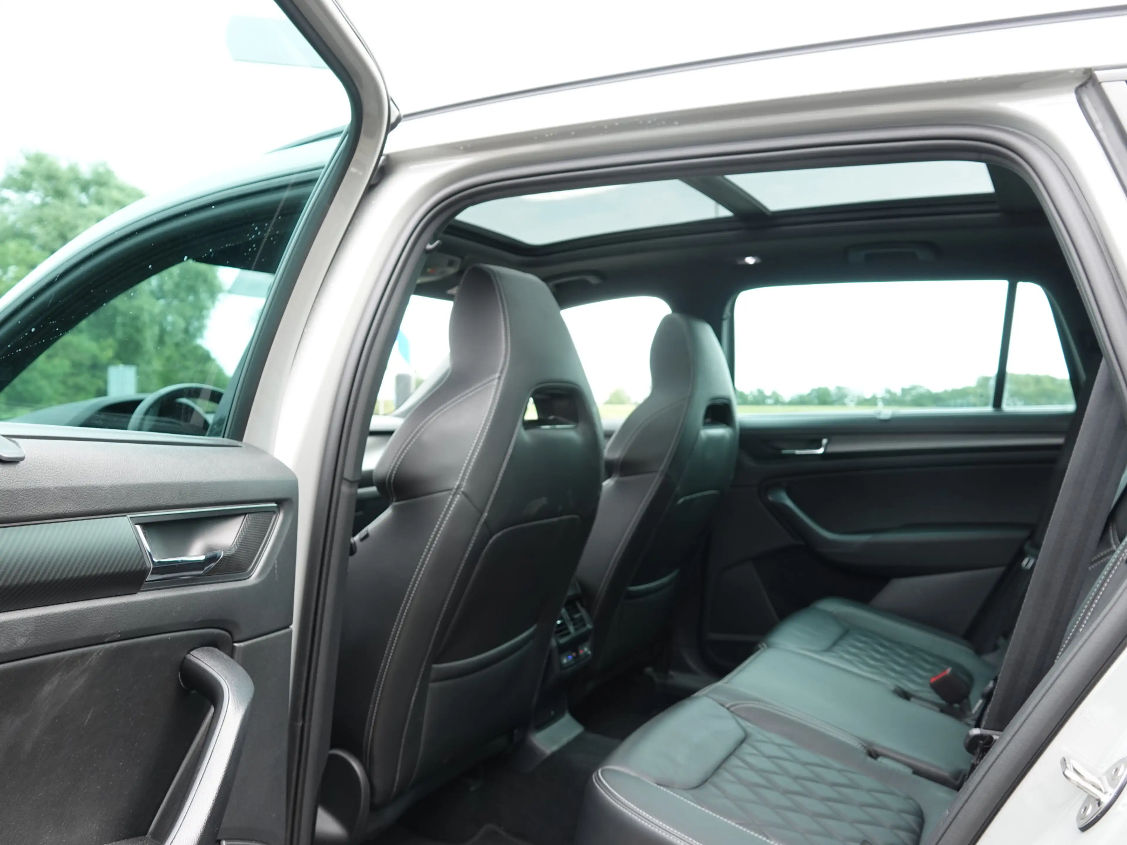 Skoda Kodiaq 1.5 TSI 150PK AUTOMAAT Sportline VOL LEER | PANO | — photo 7