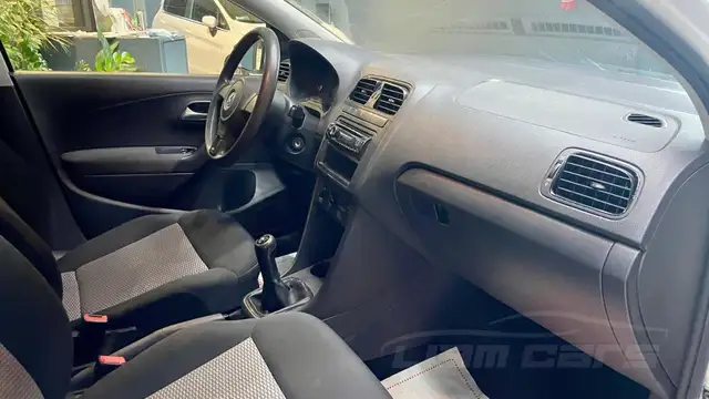 Volkswagen Polo view 13
