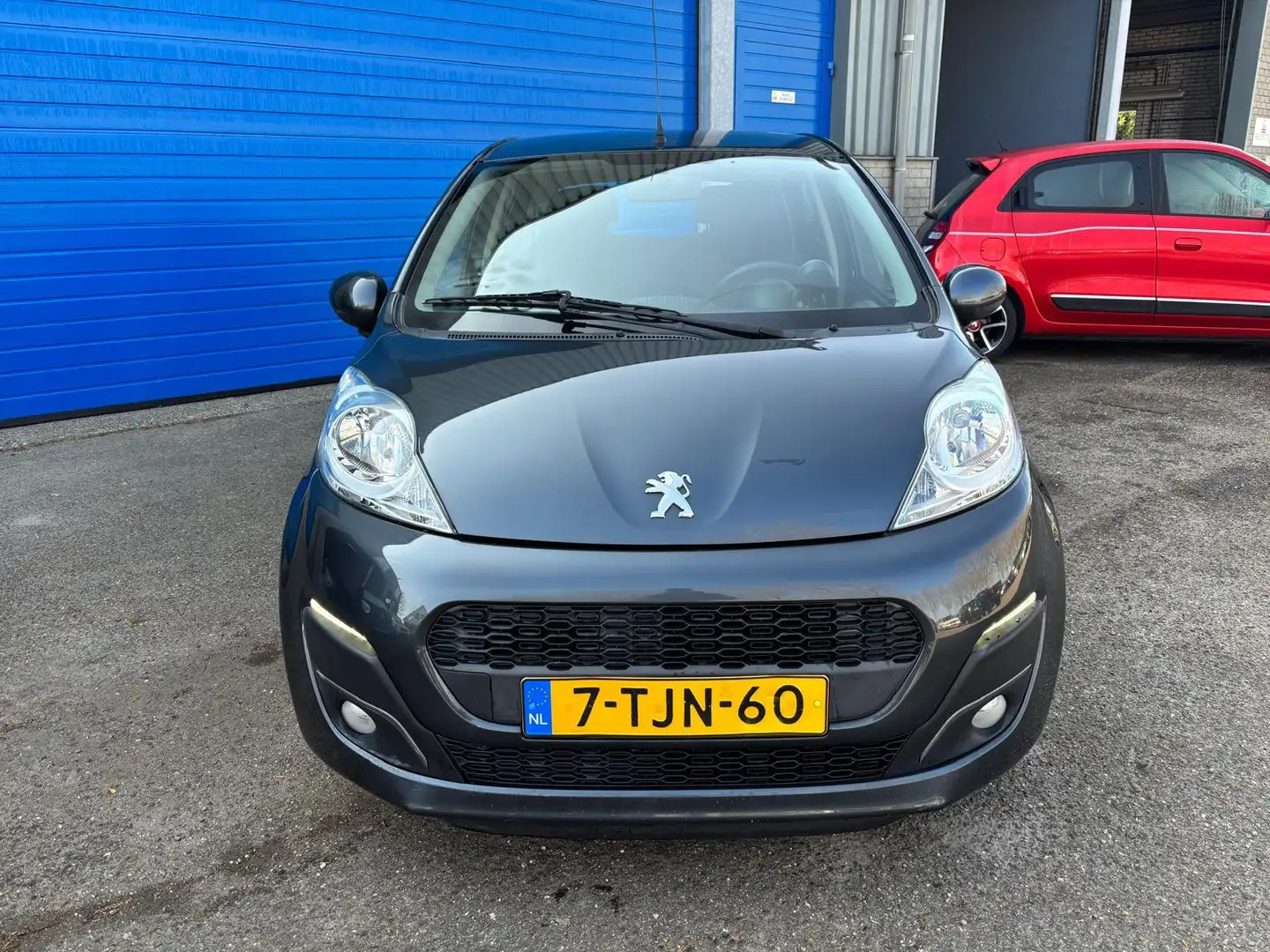 Peugeot 107 1.0 Active Gris - 2