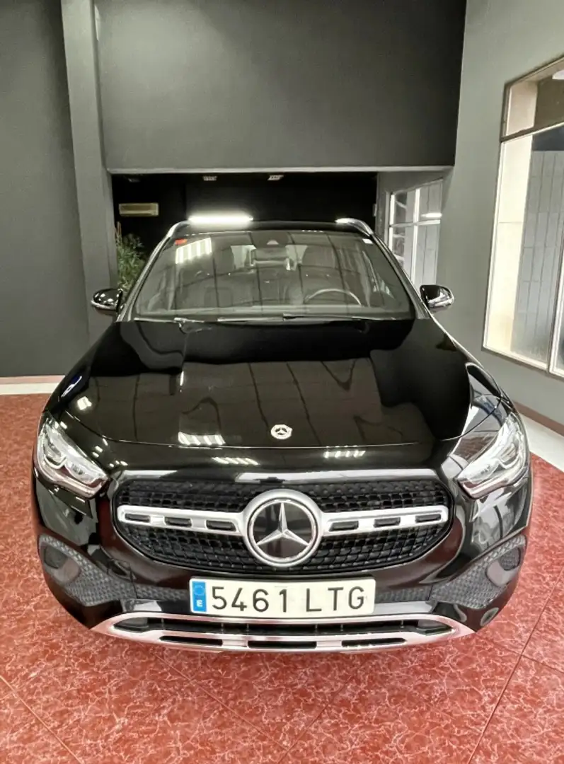 Mercedes-Benz GLA 200 200d 8G-DCT Noir - 1