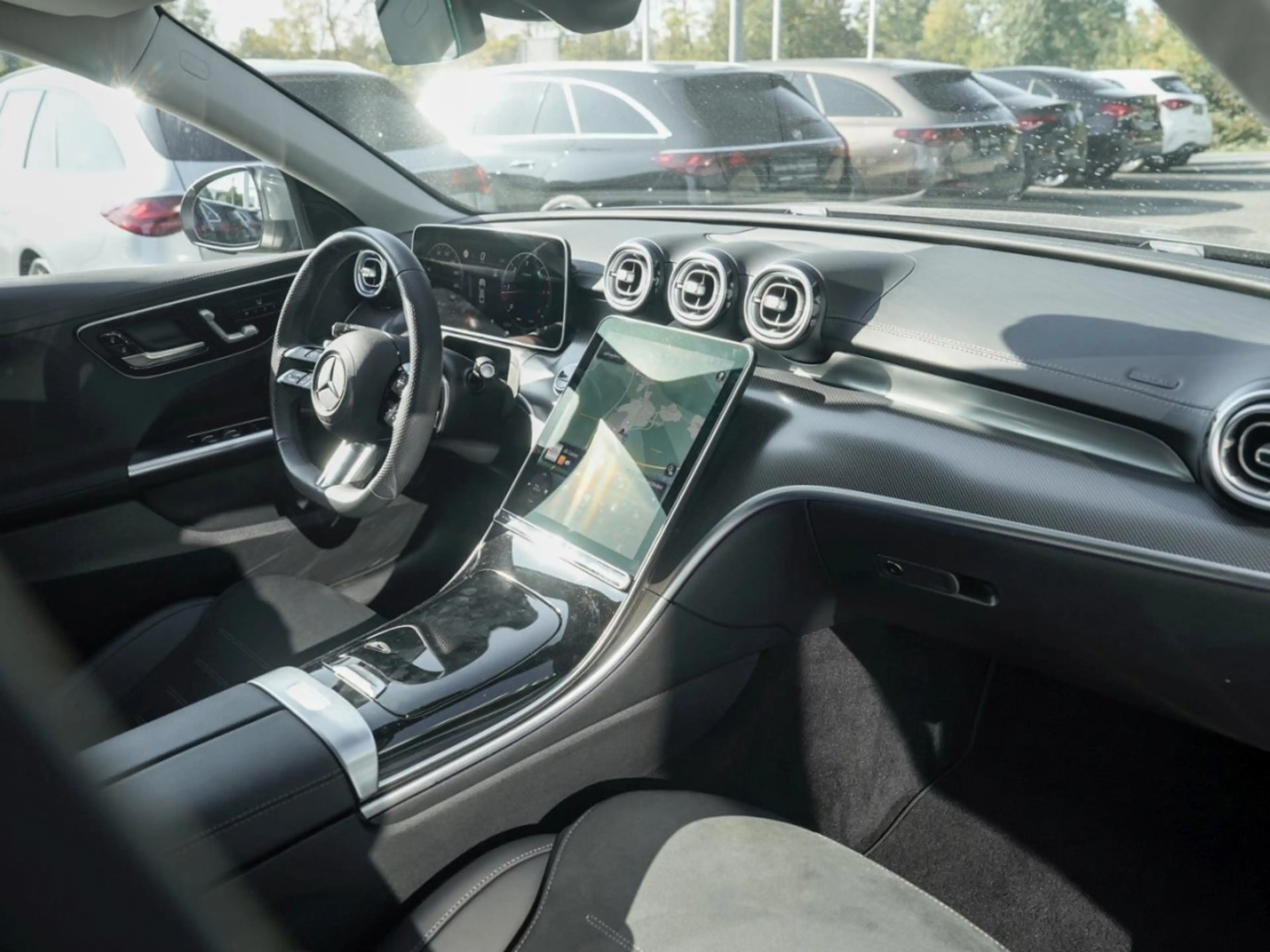 Mercedes-Benz C 220 d AMG MBUX Navi-Prem. Kamera Memory — photo 15
