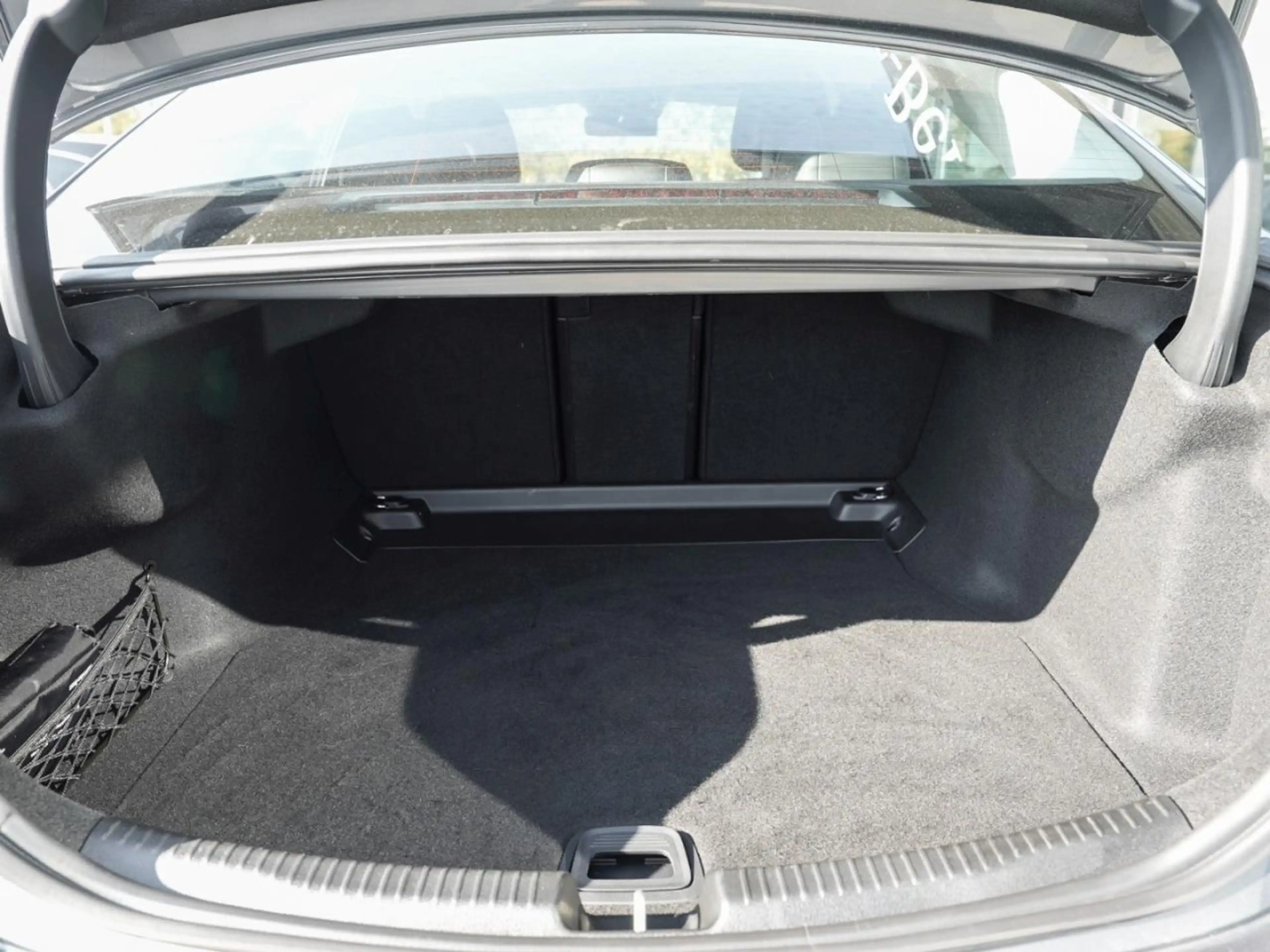 Mercedes-Benz C 220 d AMG MBUX Navi-Prem. Kamera Memory — photo 6