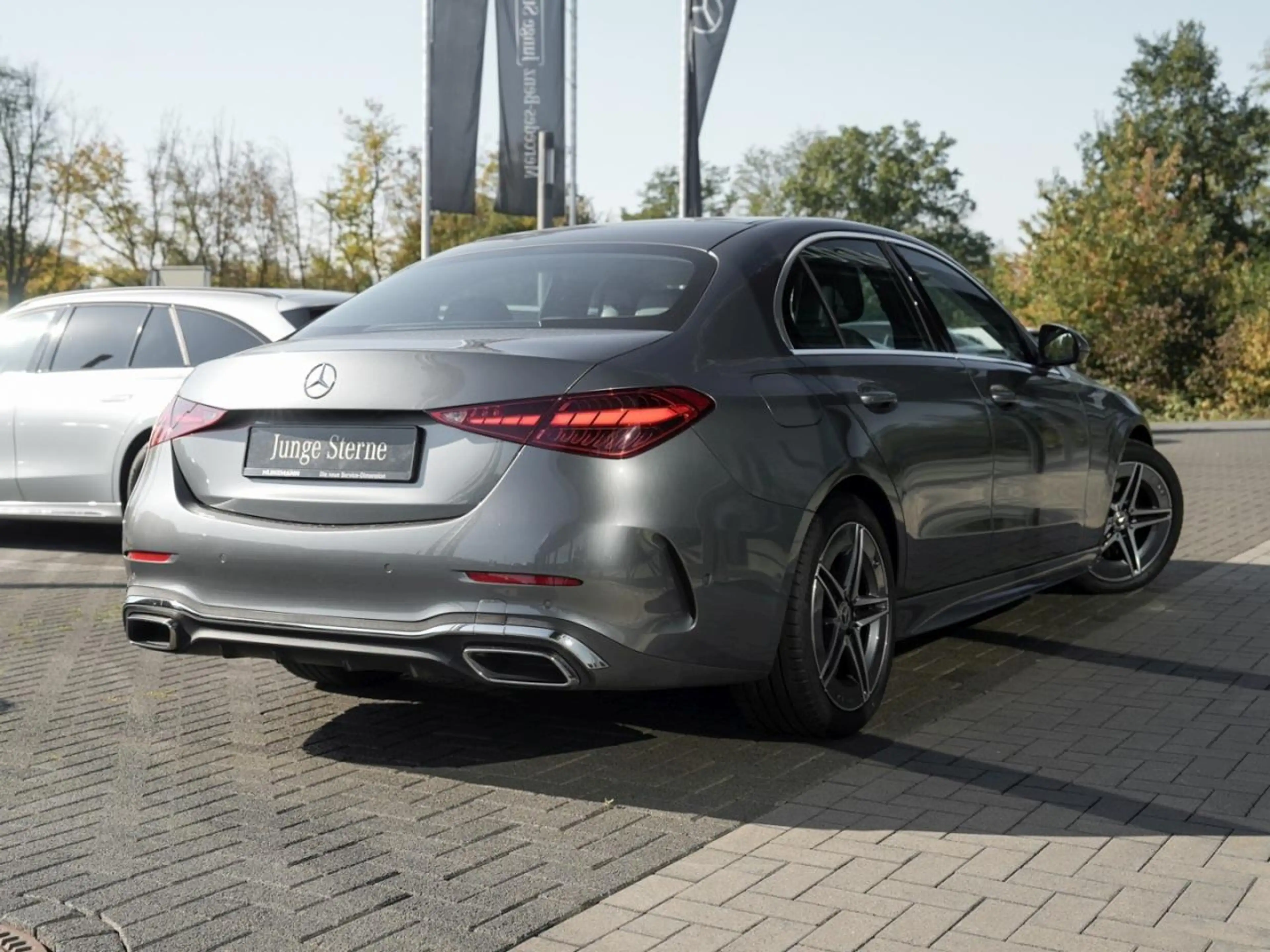 Mercedes-Benz C 220 d AMG MBUX Navi-Prem. Kamera Memory — photo 3