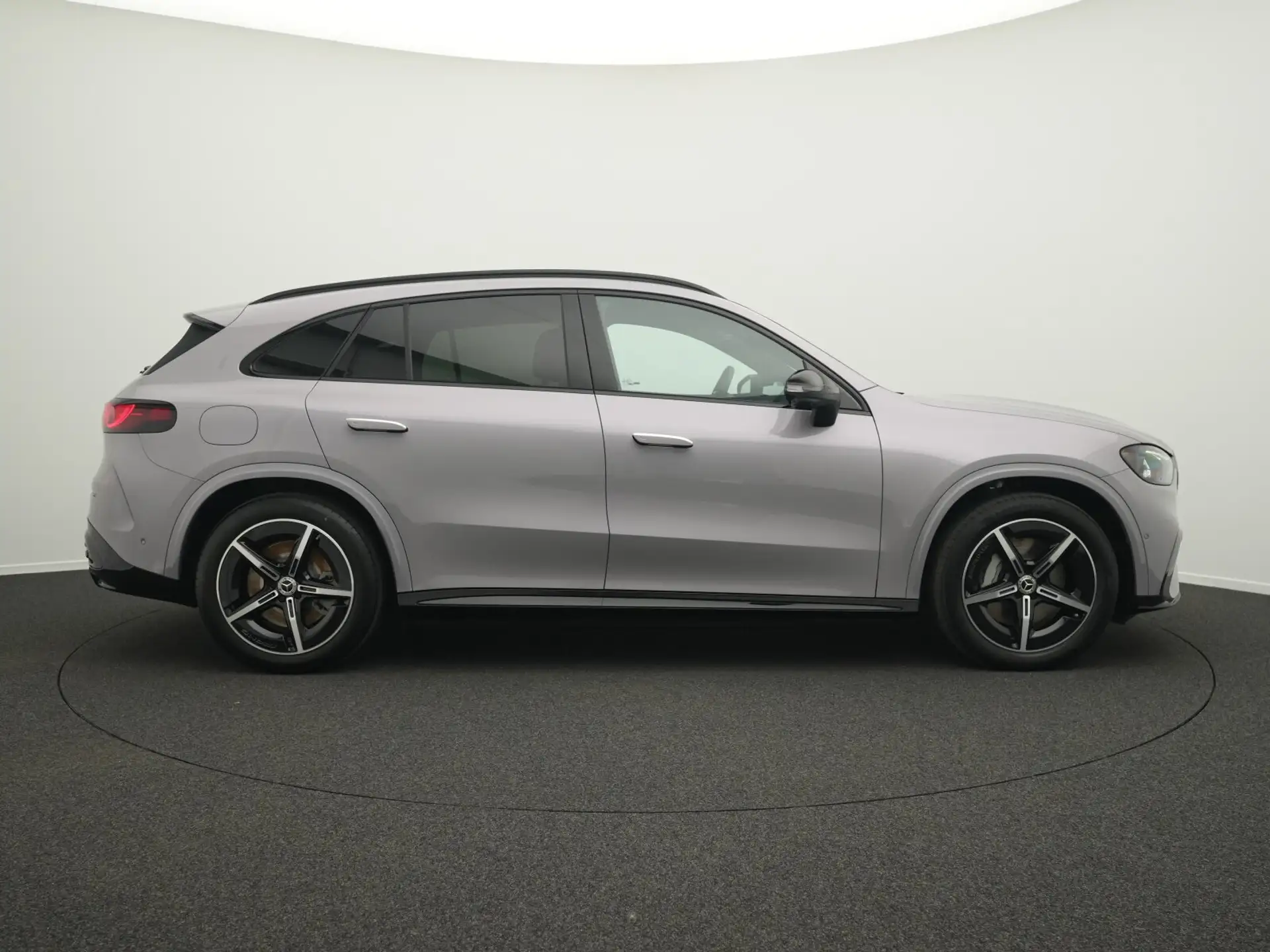 벤츠 Mercedes-Benz GLC GLC 400 EQ 2026 화이트 사진 5