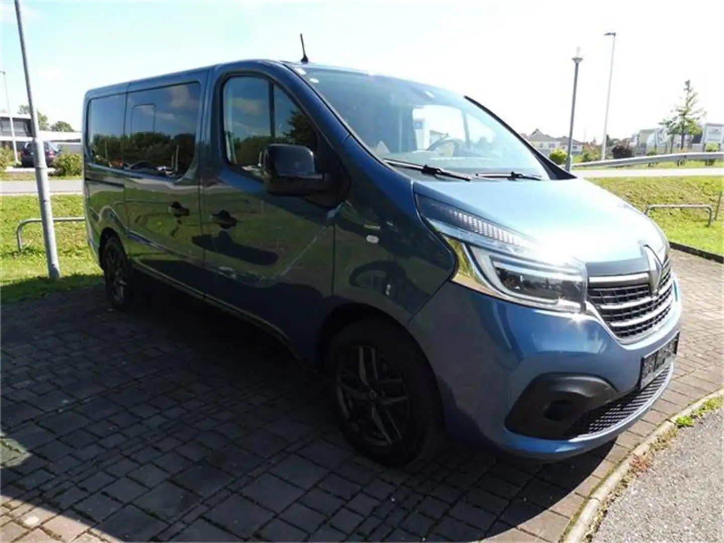 Renault Trafic Space Class Energy dci 170 EDC Blau - 2