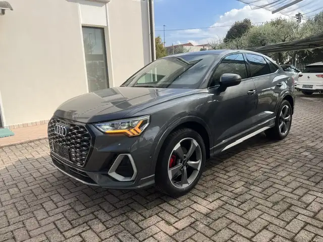 Audi Q3 Q 3 SPORTBACK 35 TFSI   DSG  s line 150cv TELEC ANT+POSTER  MATRIX