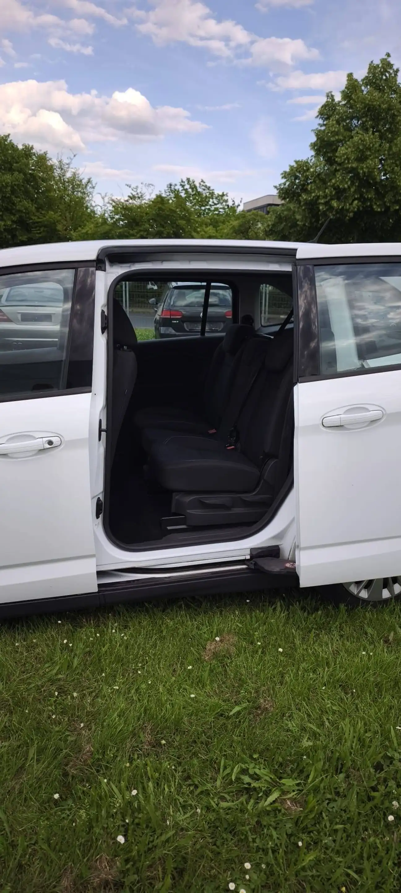 Ford Grand C-Max Trend Winterpaket 1 Hand Scheckheft lückenlos! Zahnriemen/WP/Service NEU! — photo 13