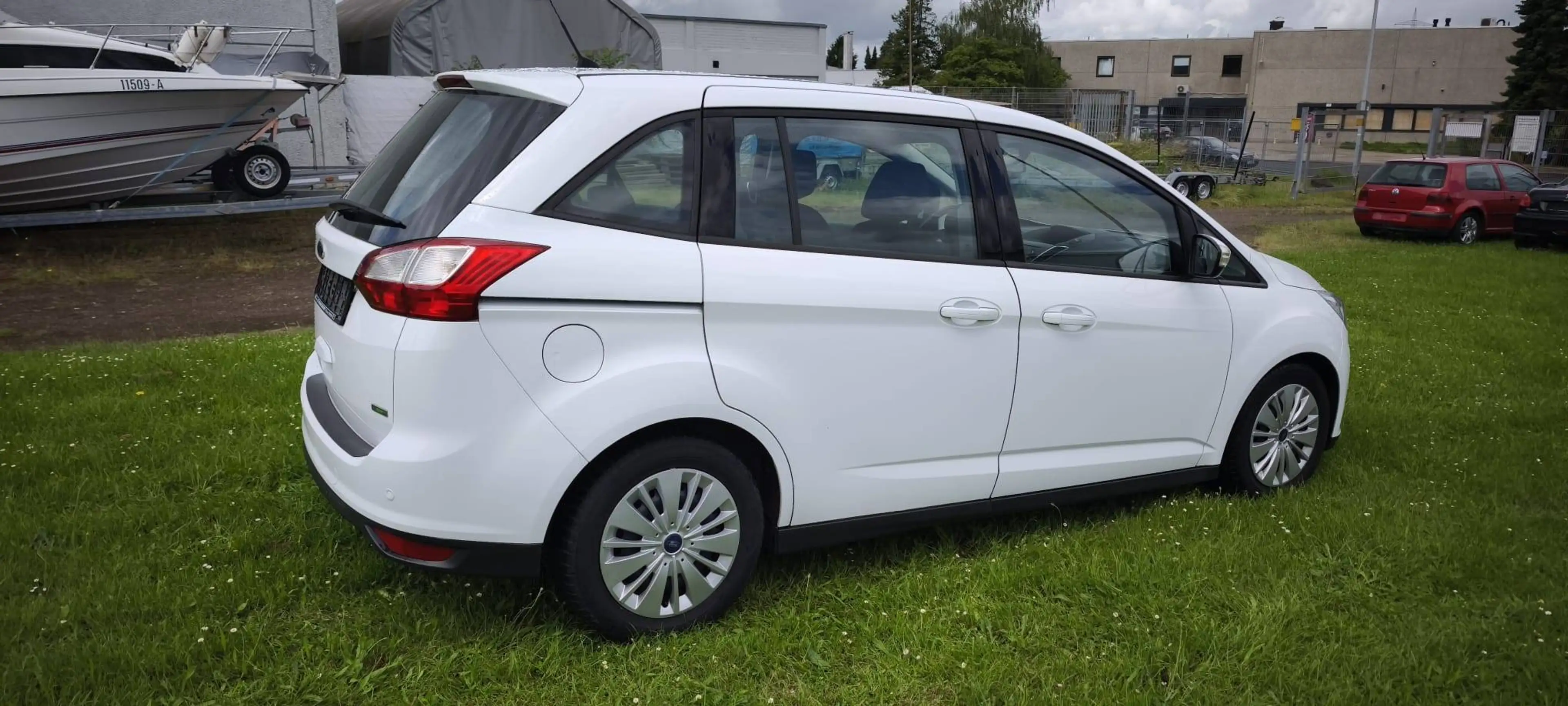 Ford Grand C-Max Trend Winterpaket 1 Hand Scheckheft lückenlos! Zahnriemen/WP/Service NEU! — photo 4