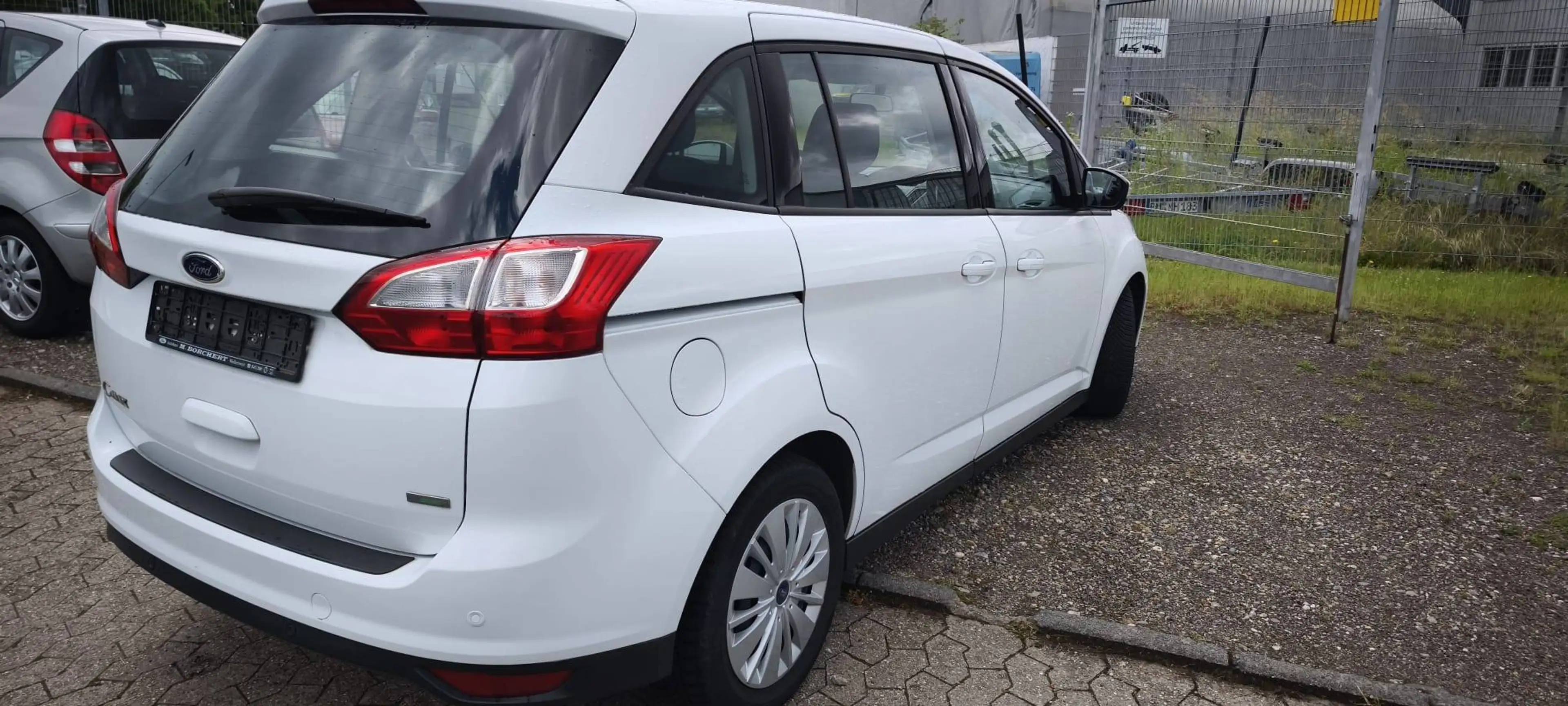Ford Grand C-Max Trend Winterpaket 1 Hand Scheckheft lückenlos! Zahnriemen/WP/Service NEU! — photo 6