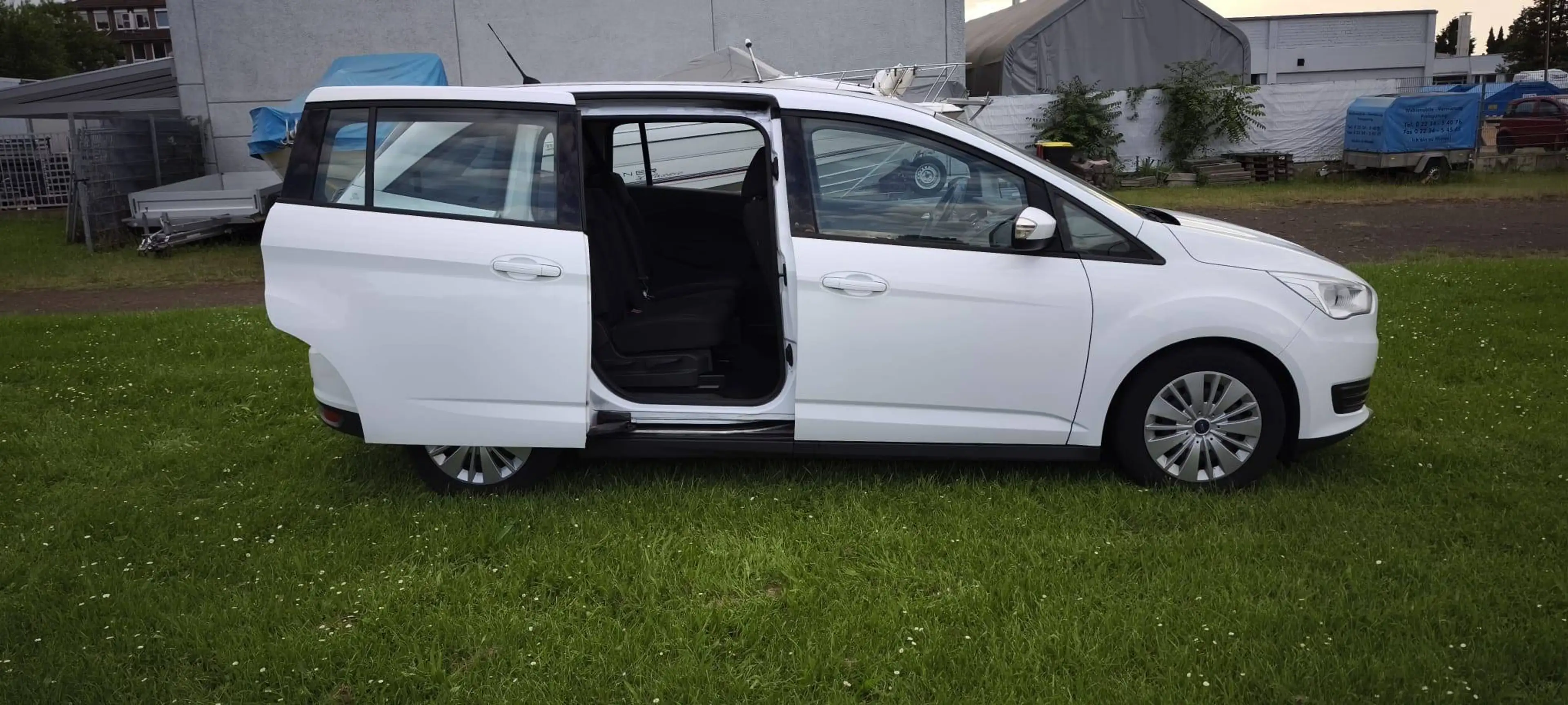 Ford Grand C-Max Trend Winterpaket 1 Hand Scheckheft lückenlos! Zahnriemen/WP/Service NEU! — photo 8