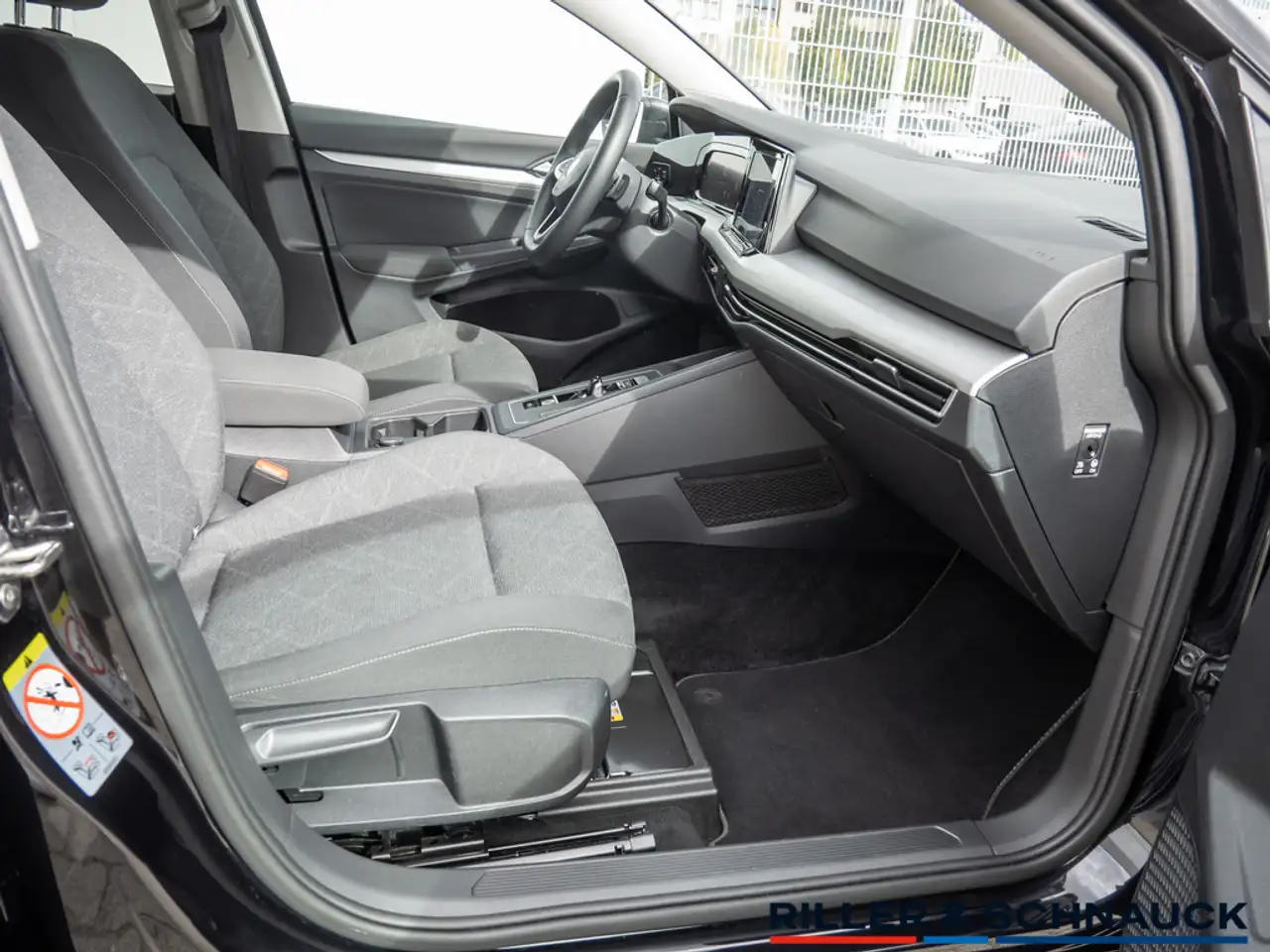 Volkswagen Golf VIII 1.0 eTSI Life LED+ACC+NAVI+KAM+SHZ+, миниатюра 7