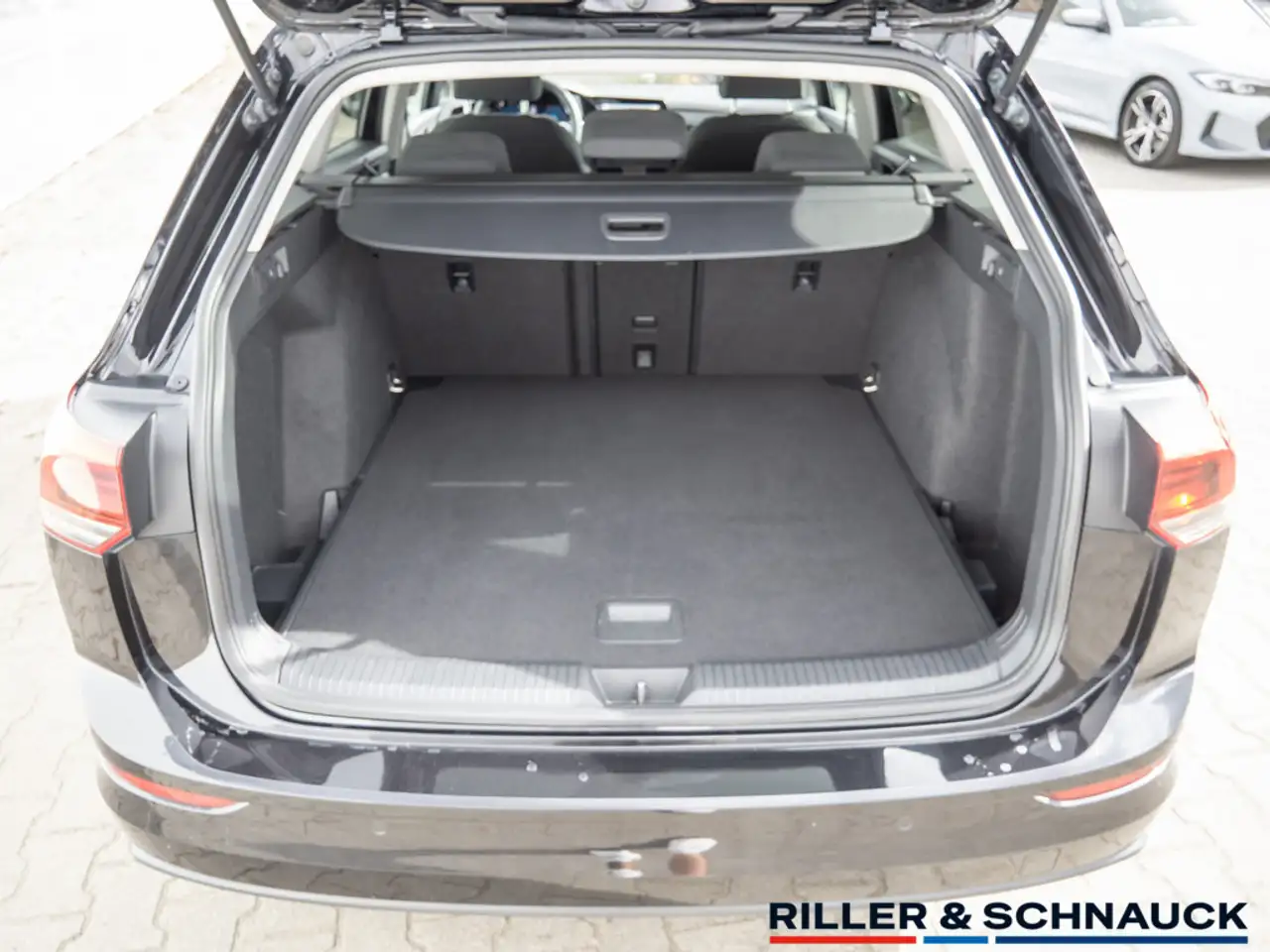 Volkswagen Golf VIII 1.0 eTSI Life LED+ACC+NAVI+KAM+SHZ+, миниатюра 20
