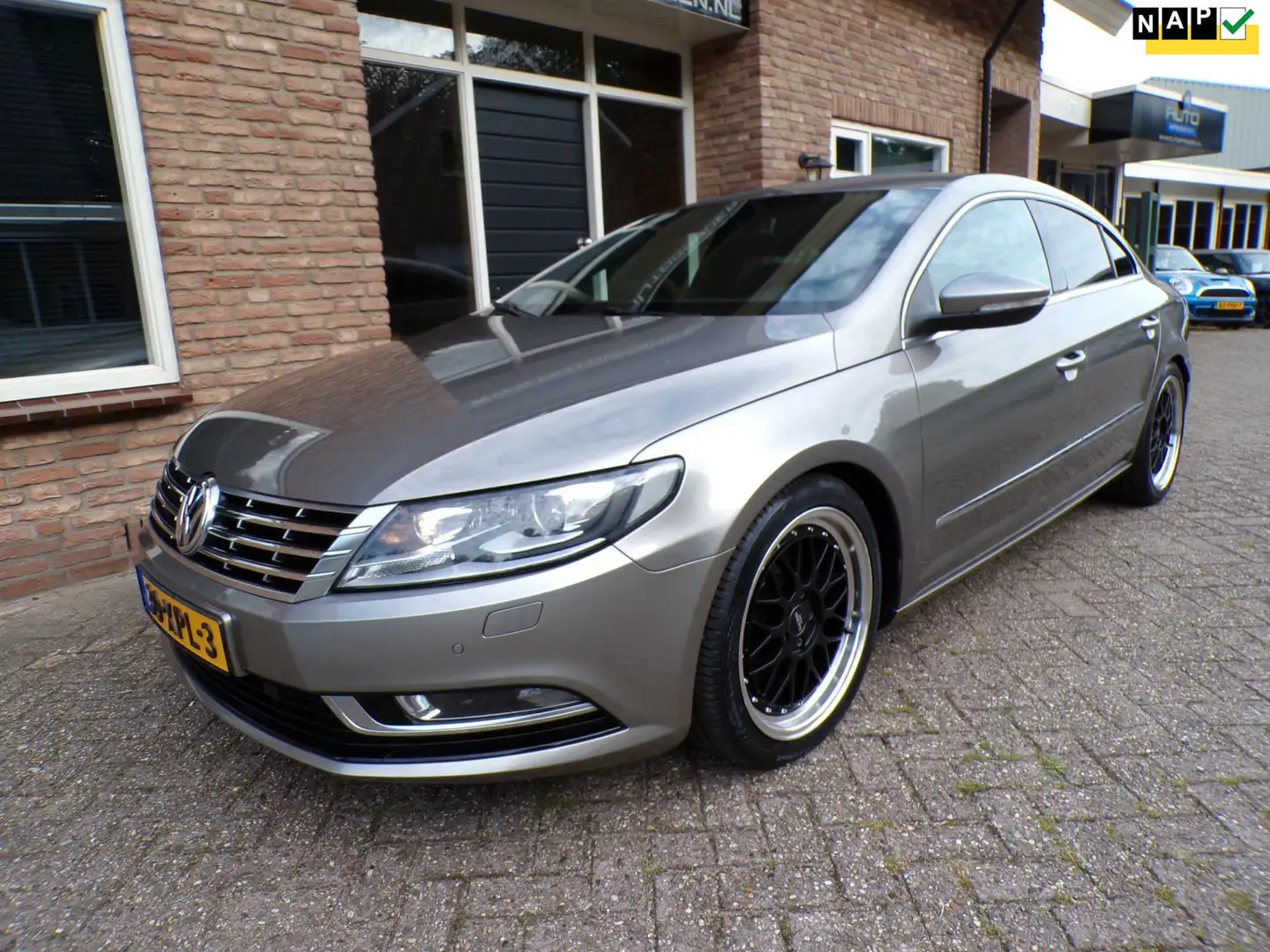 Volkswagen CC 1.8 TSI Automaat / Navi Bruin - 1