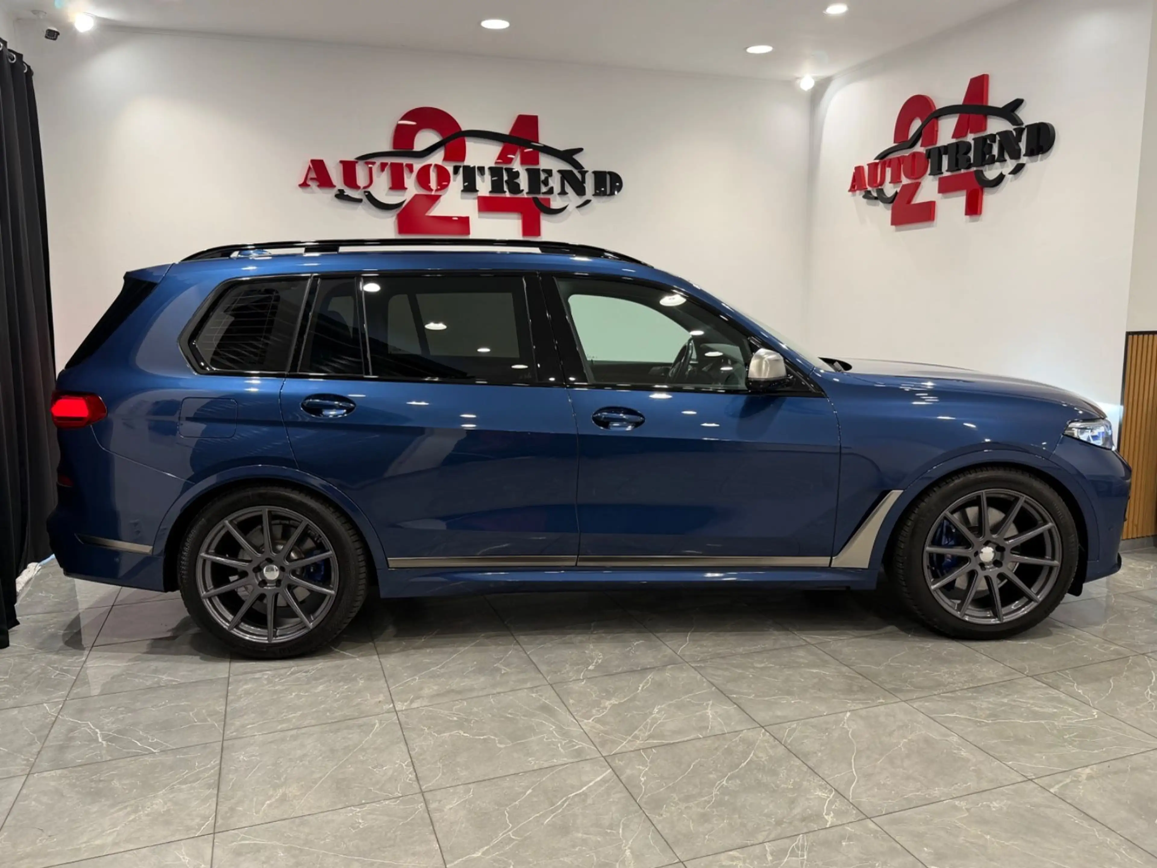 BMW X7 M50 d xDrive 6-SITZER PANO+TV+LUFT+LASER+HUD — photo 9