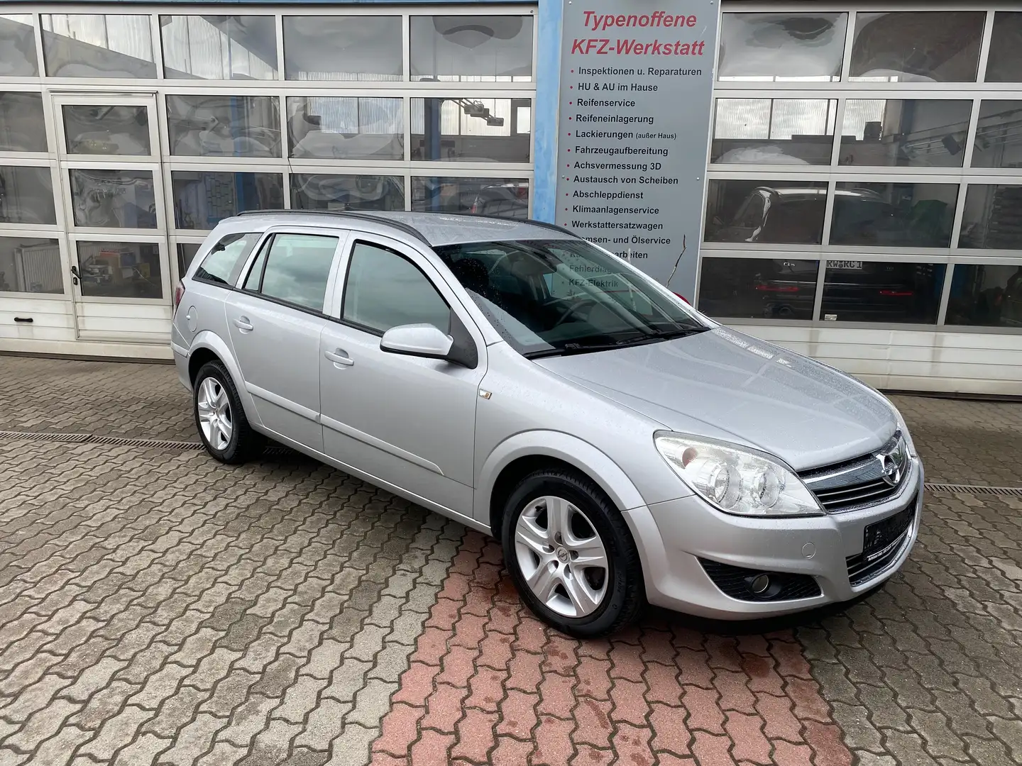 Opel Astra 1.6 Caravan , Tempomat, HU/AU neu Argento - 1