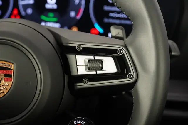 Porsche 992 911 Carrera 4 GTS T-Hybrid 992.2 Ansicht 15