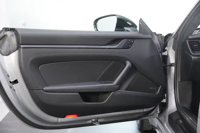 Porsche 992 911 Carrera 4 GTS T-Hybrid 992.2 Ansicht 10