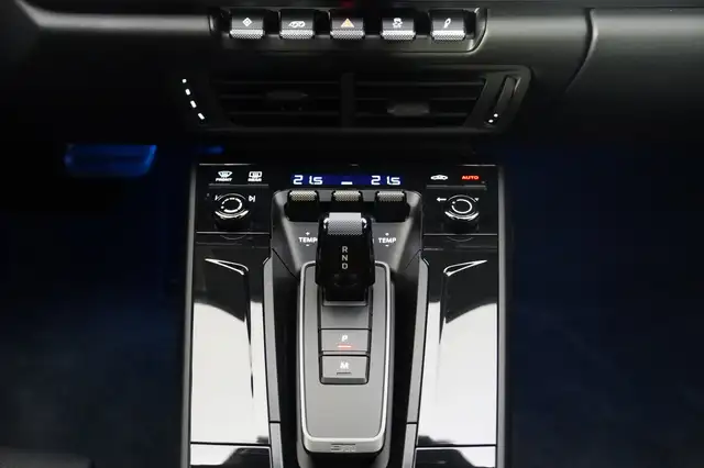 Porsche 992 911 Carrera 4 GTS T-Hybrid 992.2 Ansicht 23