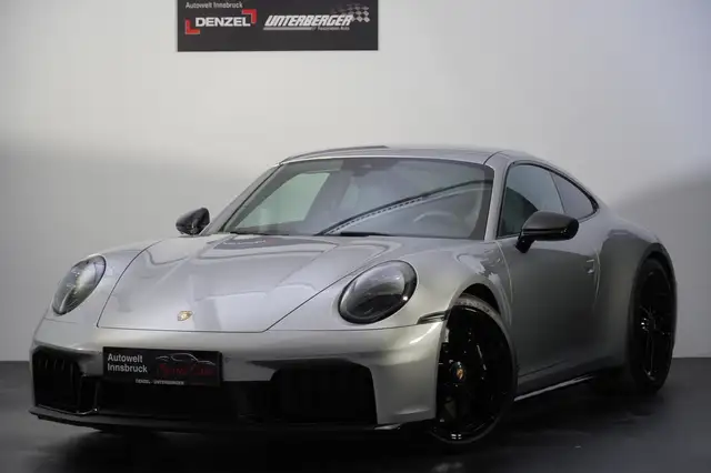 Porsche 992 911 Carrera 4 GTS T-Hybrid 992.2 Ansicht 2
