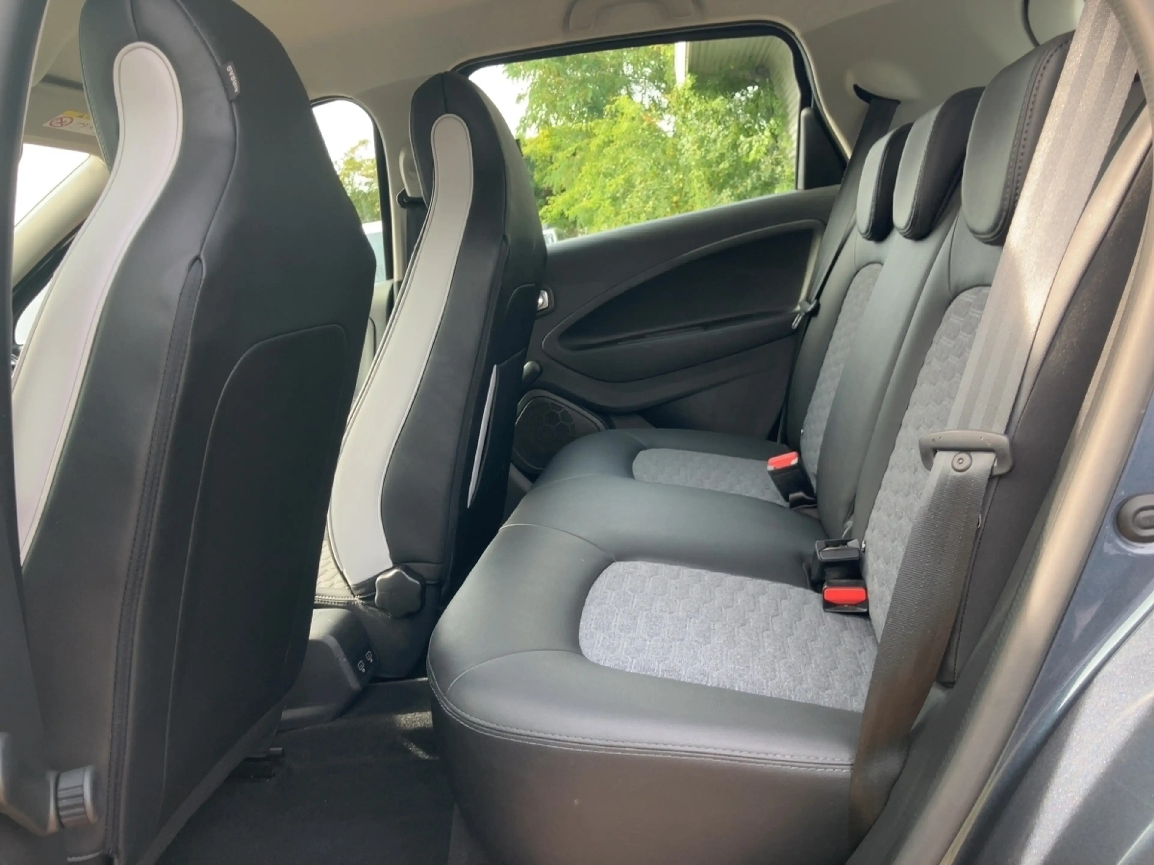 Renault ZOE Experience R110/Z.E. 50 Einparkhilfe hinten — photo 8