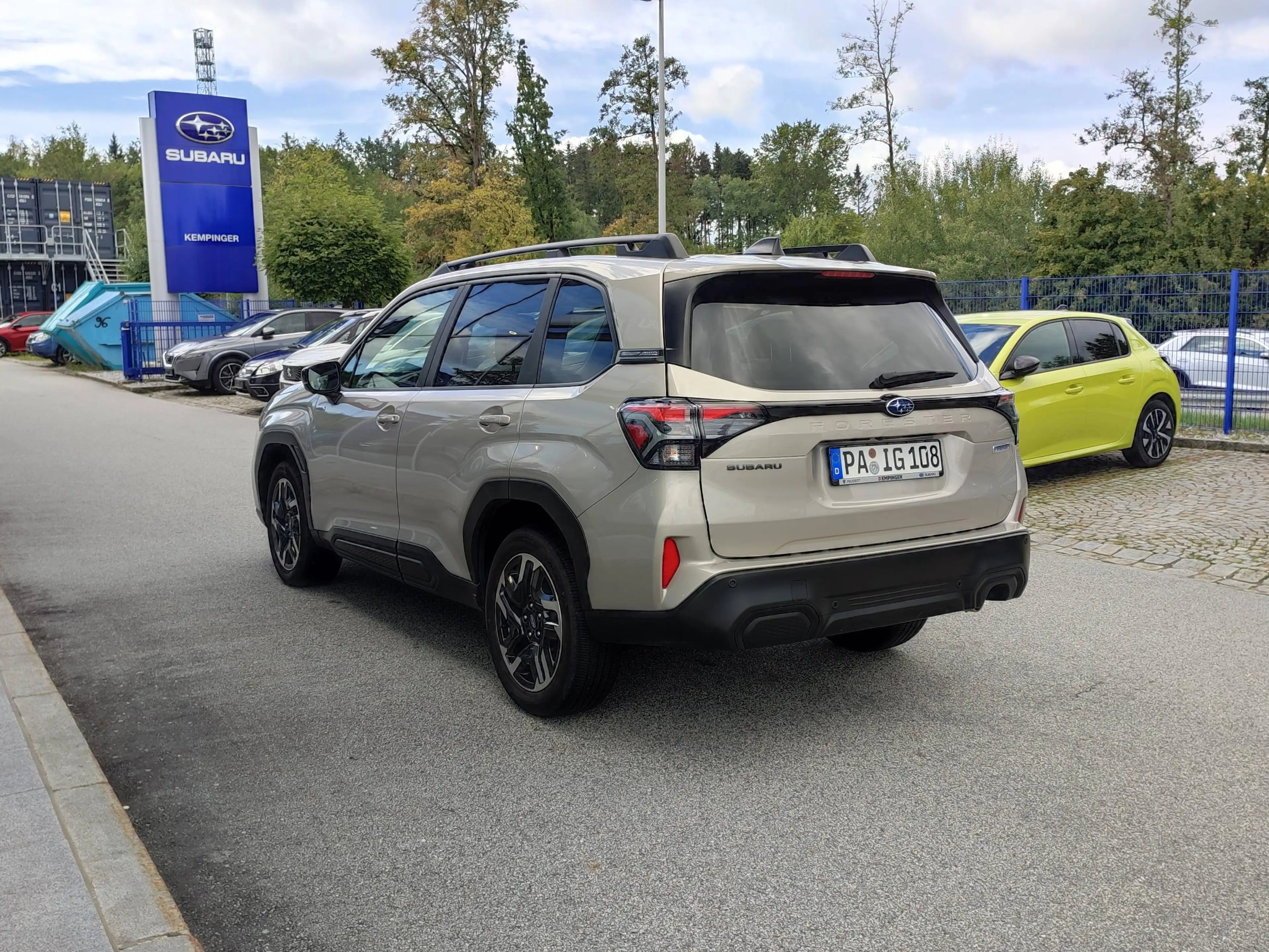 Subaru Forester Forester Hybrid 2.0ie Lineartronic Exclusive — photo 3