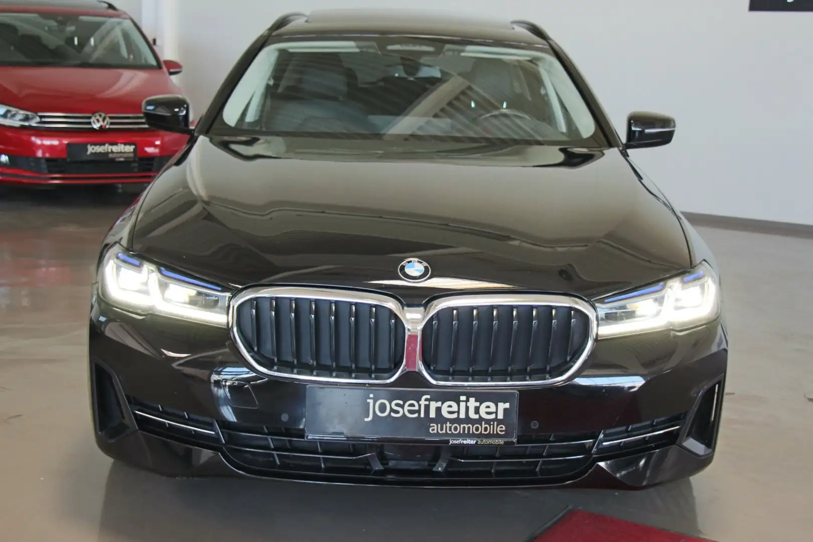 BMW 530 e xDrive Touring Aut. AHK/LASER/360°KAM/HEAD-UP/P Schwarz - 2