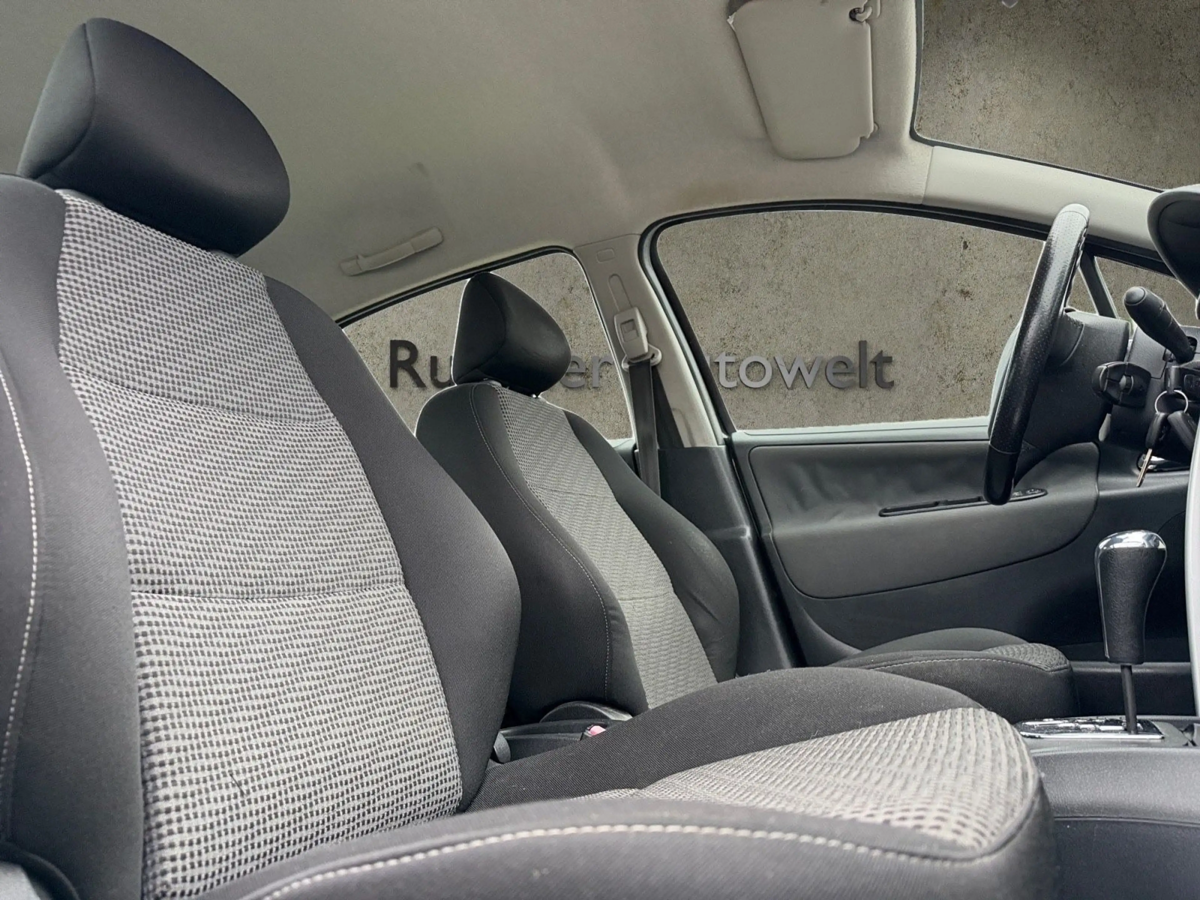 Peugeot 207 Premium *AUTOMATIK*KLIMA*PDC*SHZ*TEMP*TÜV* — photo 15