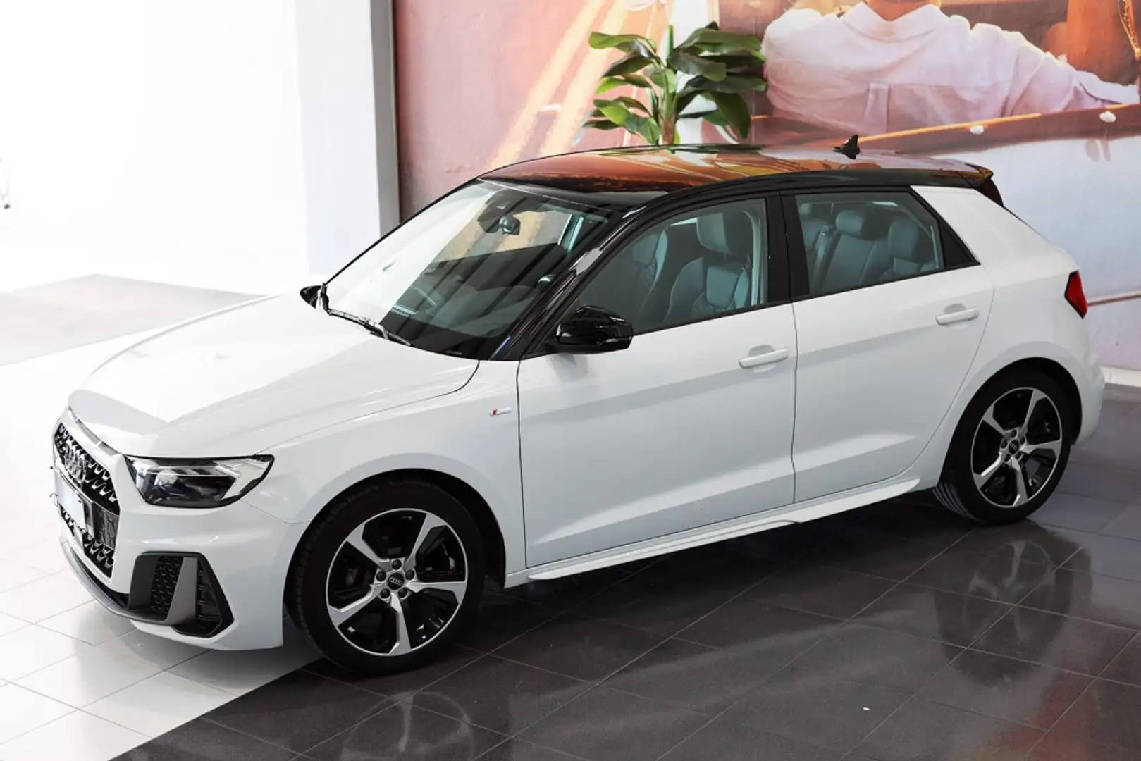 Audi A1 Sportback 25 TFSI Adrenalin Blanc - 2