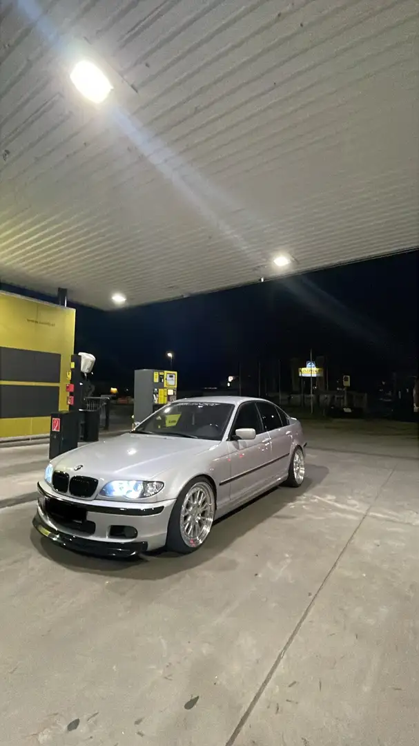 BMW 320 M-Paket ab Werk. , Harman Kardon , Xenon Lichter Gris - 1