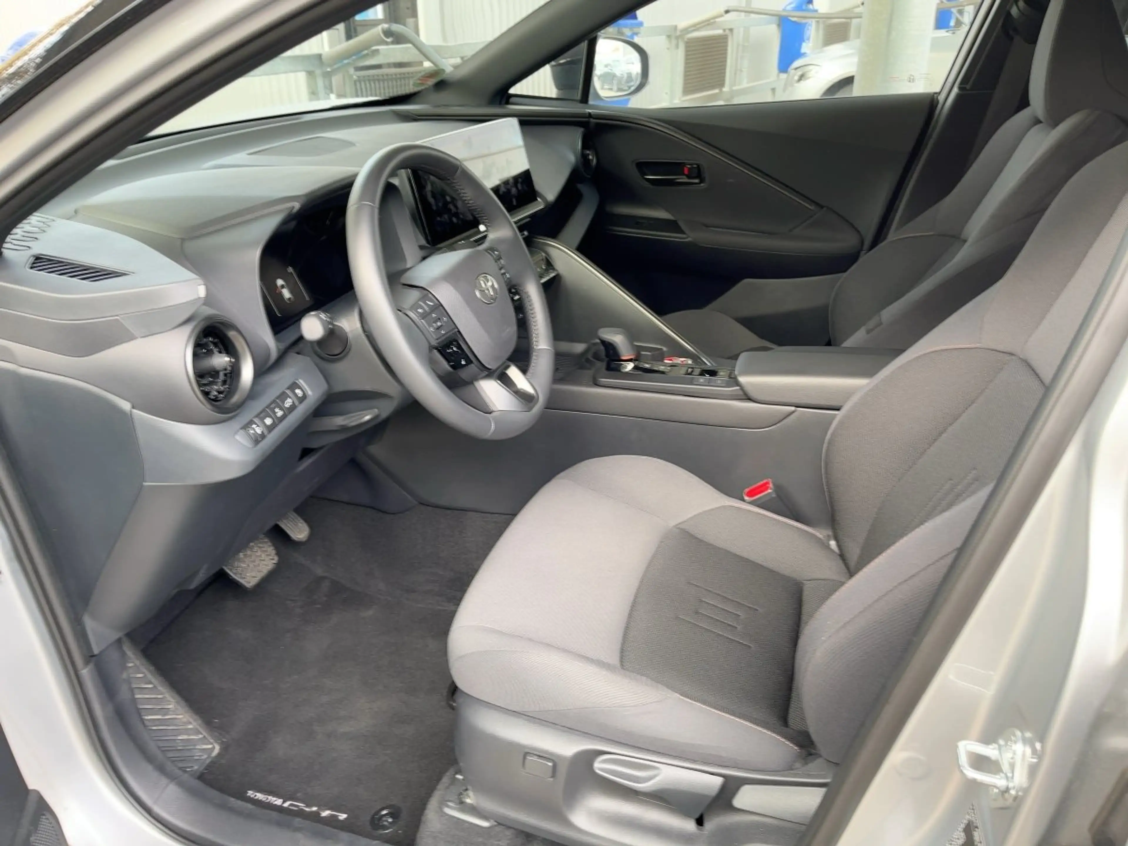 Toyota C-HR 2.0 PlugIn Teamplayer Navi*ACC*KAM*SHZ*DAB — photo 9
