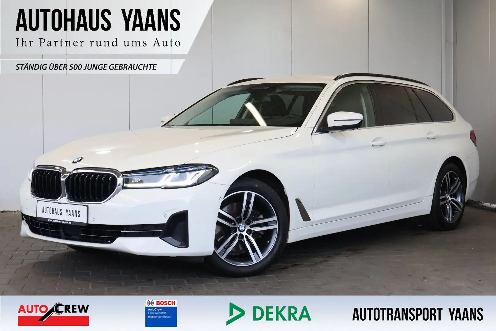 BMW 520 d xDrive Touring HUD+ACC+KEY+LASER+KAM+AHK Wit - 1