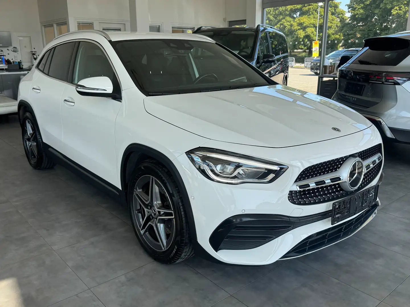 Mercedes-Benz GLA 220 GLA 220d 4Ma 8G-DCT AMG*DISTR*SPUR*AHK*CAM*LED Blanco - 1