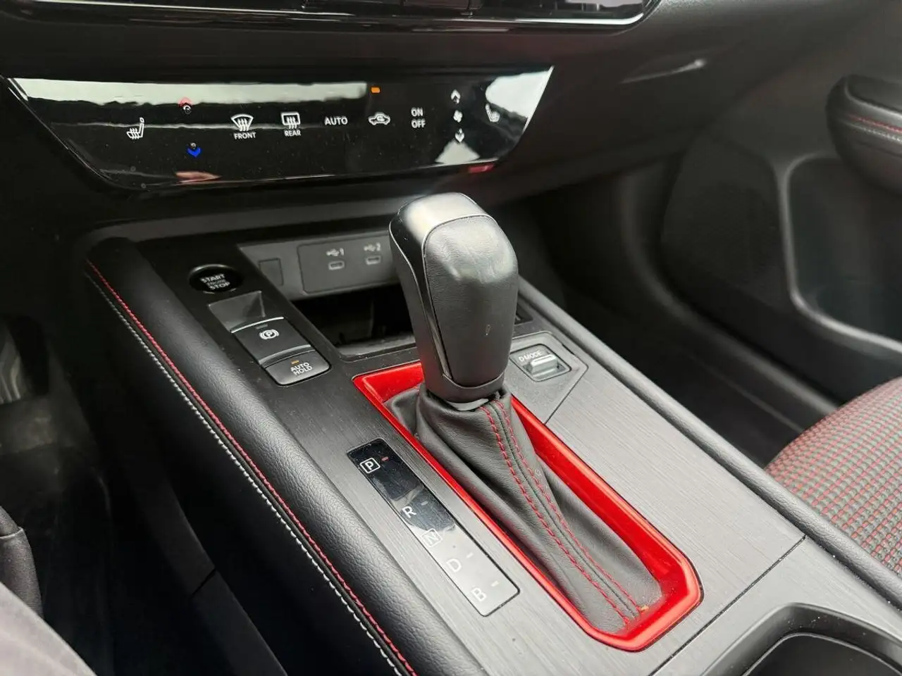 Nissan Kicks photo Nissan Kicks